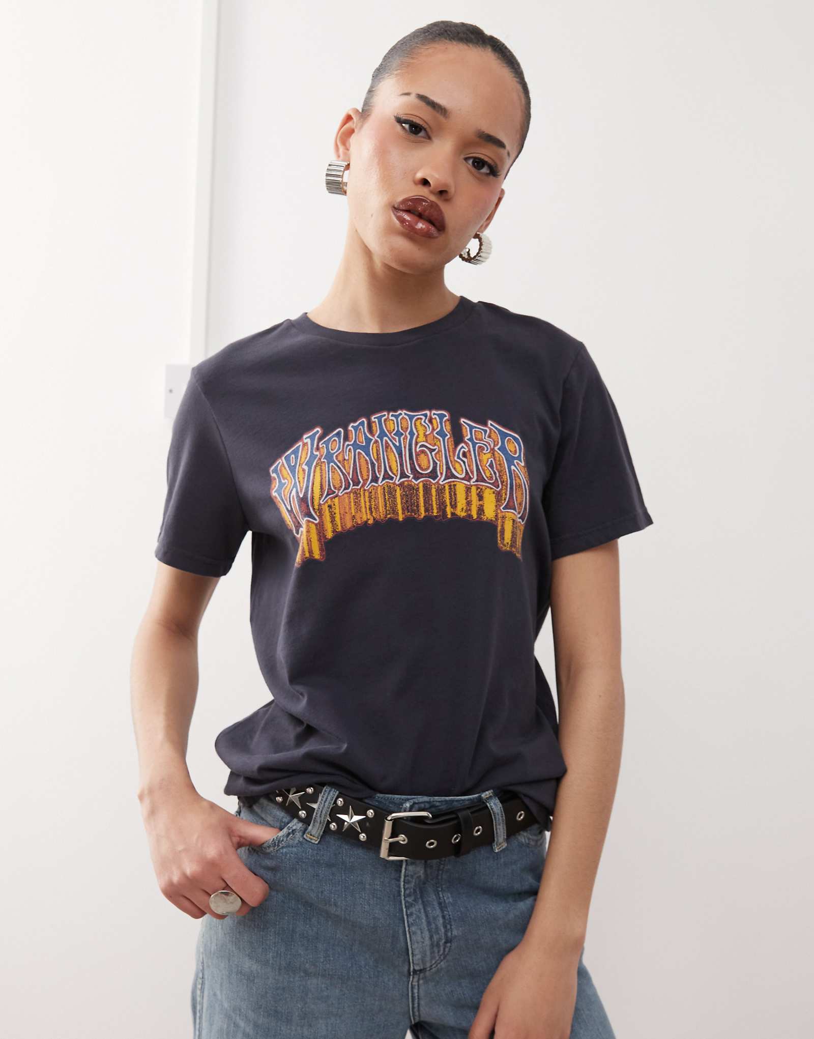 Футболка с графическим логотипом Wrangler черного цвета 6990₽