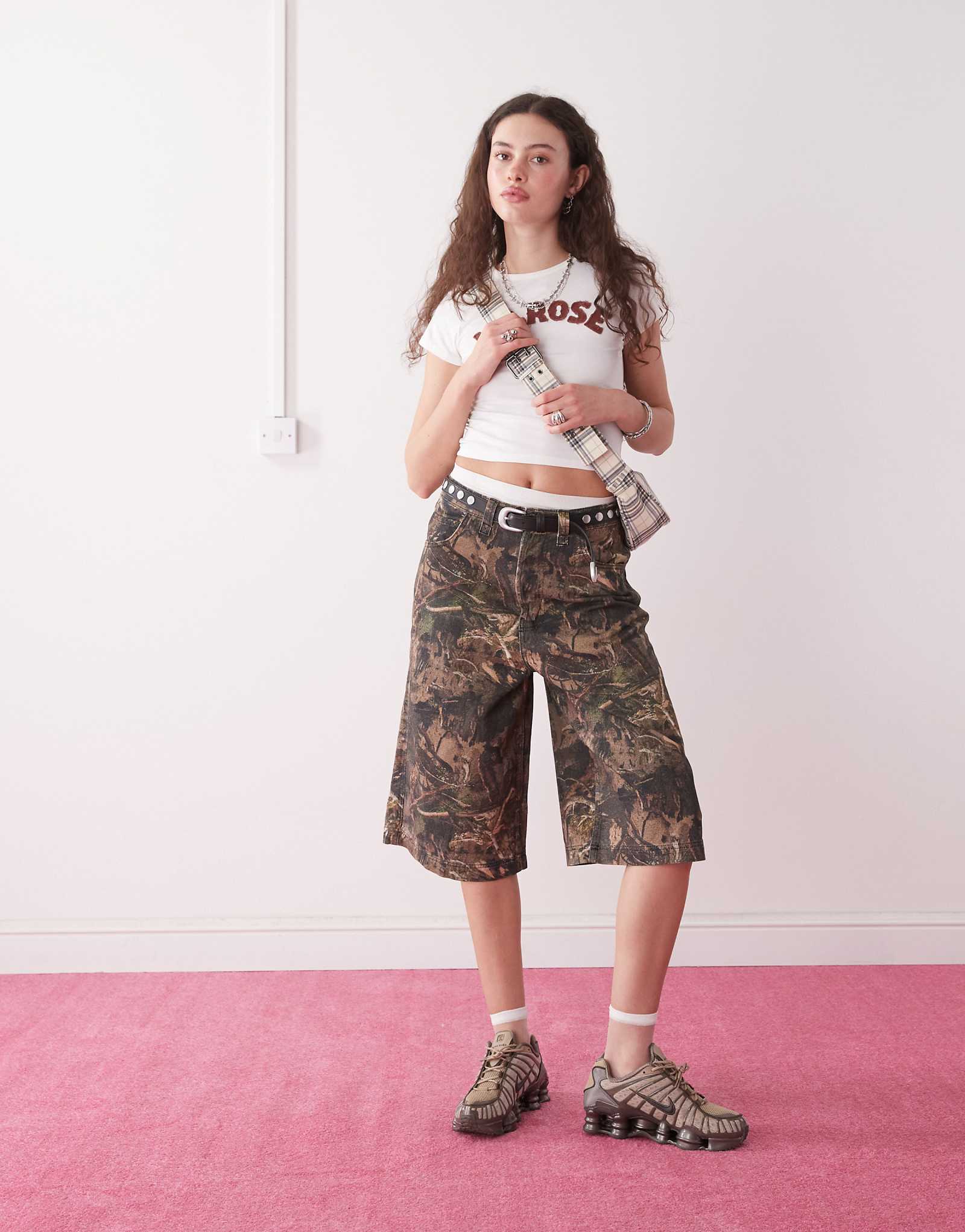 Мешковатые шорты COLLUSION с камуфляжным принтом