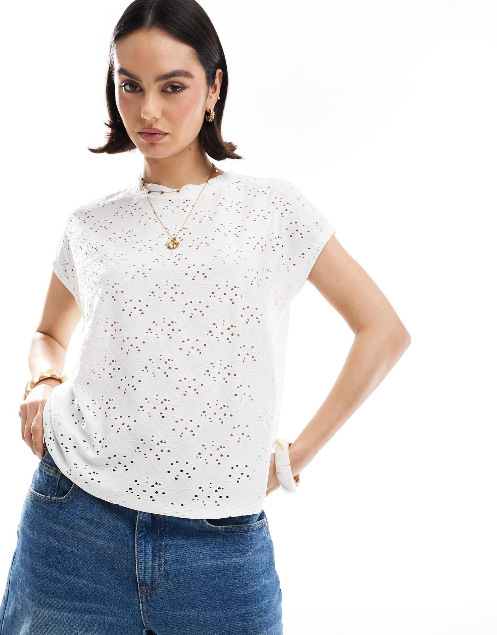 ЕДИНСТВЕННЫЙ белый топ с короткими рукавами от pointelle 4090₽