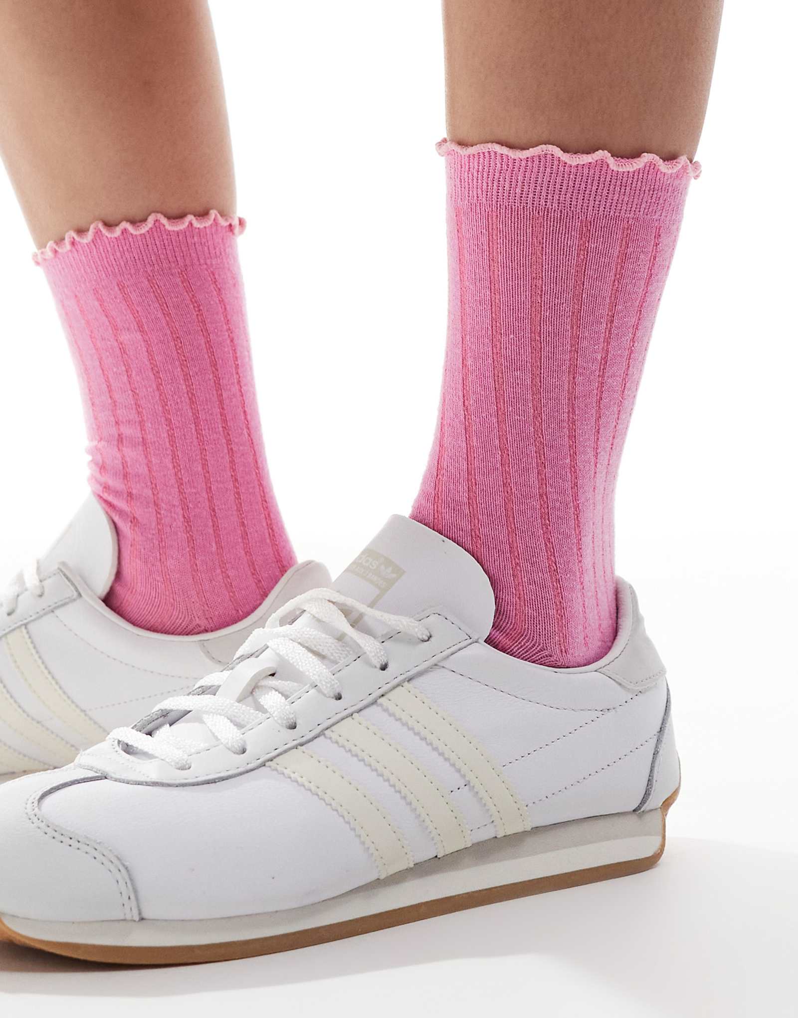 Носки с оборками в рубчик от Vero Moda из лавандового меланжа 1990₽