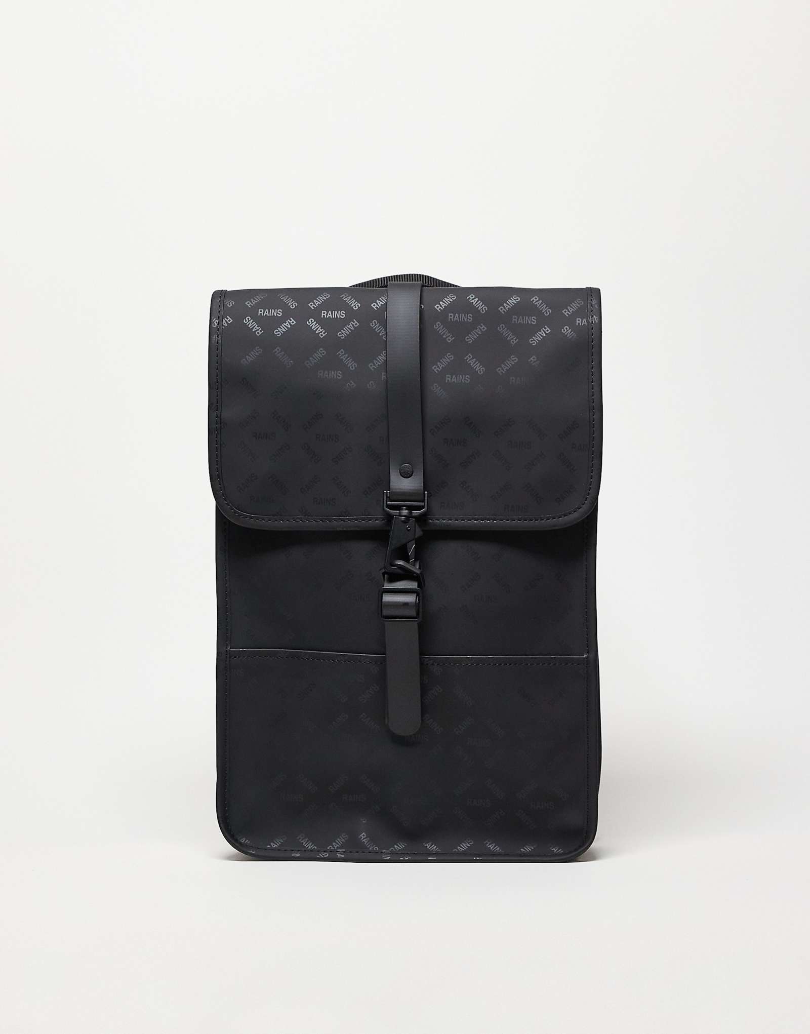 Водонепроницаемый мини-рюкзак Rains 13020 черного цвета с логотипом в тон 12190₽