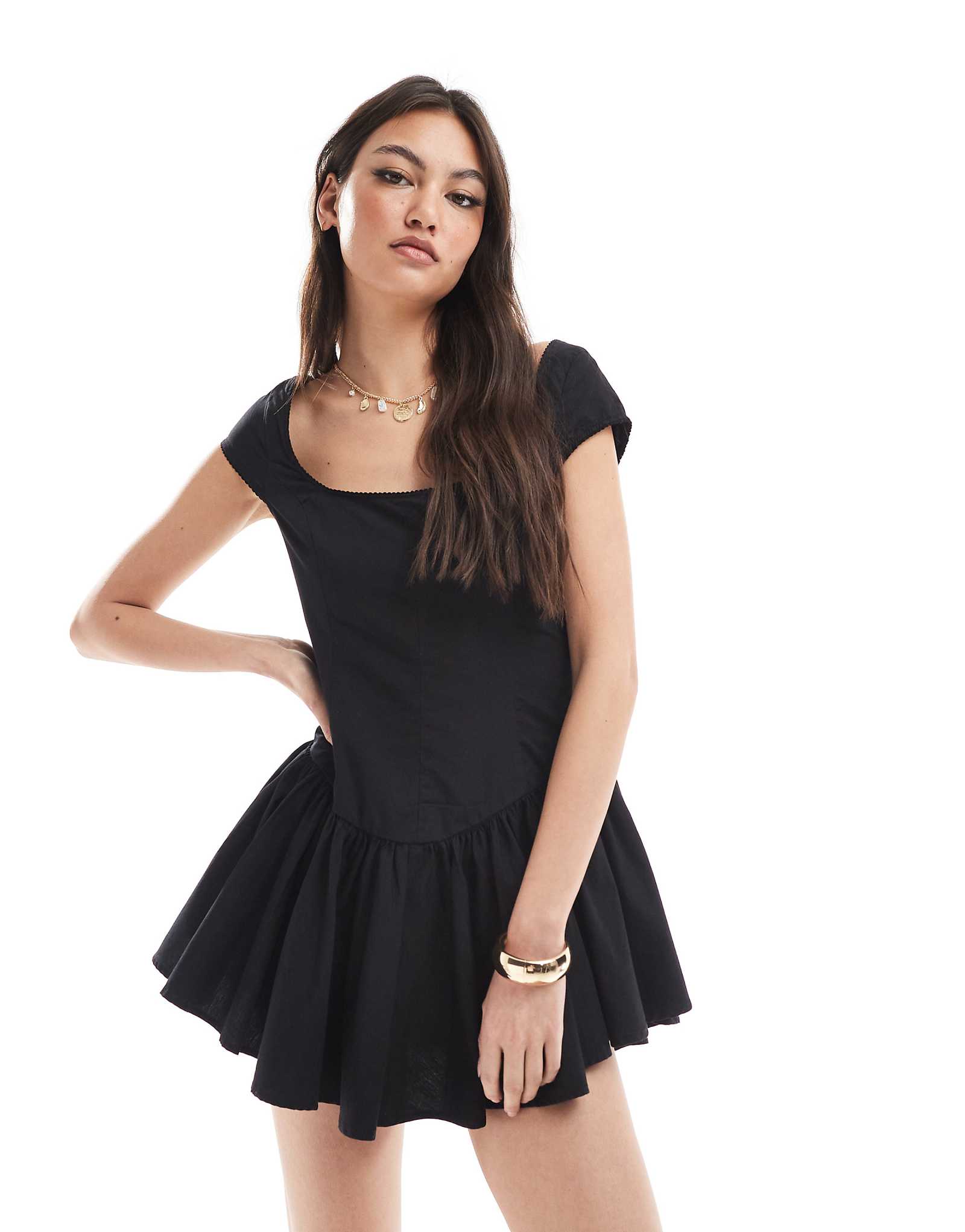 Корсетное мини-платье Monki черного цвета 4190₽