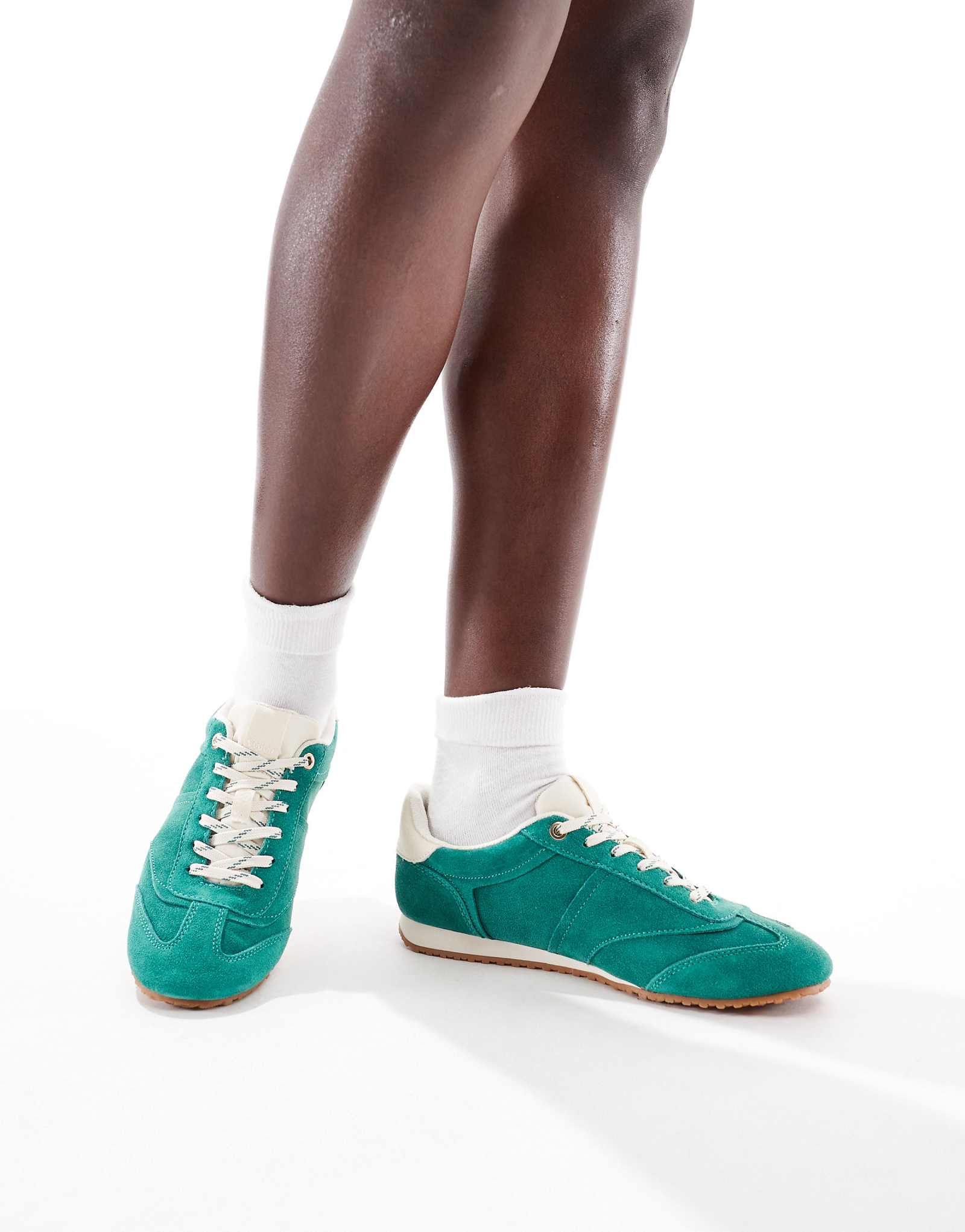 Кроссовки Stradivarius для бега из зеленой кожи и замши