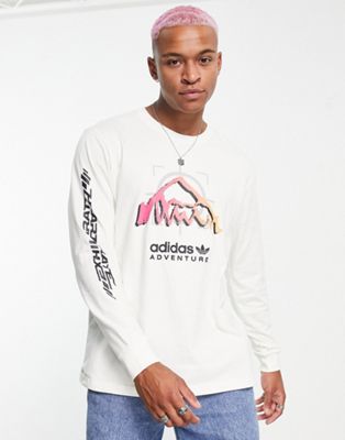 Кремово-белый топ с длинными рукавами и графическим принтом adidas Originals Adventure