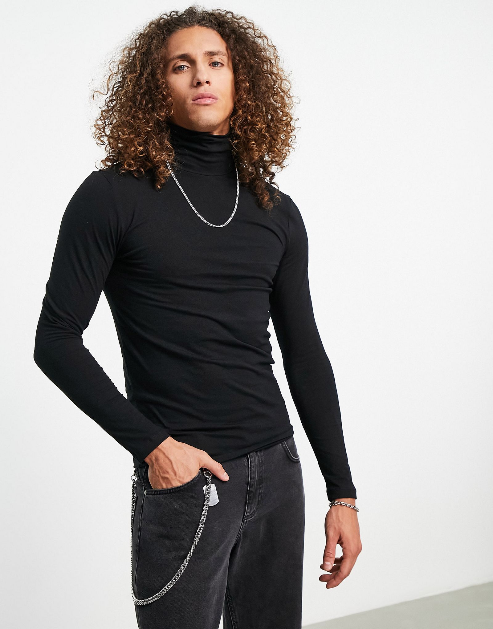 Черный джерси с высоким воротником ASOS DESIGN 3890₽