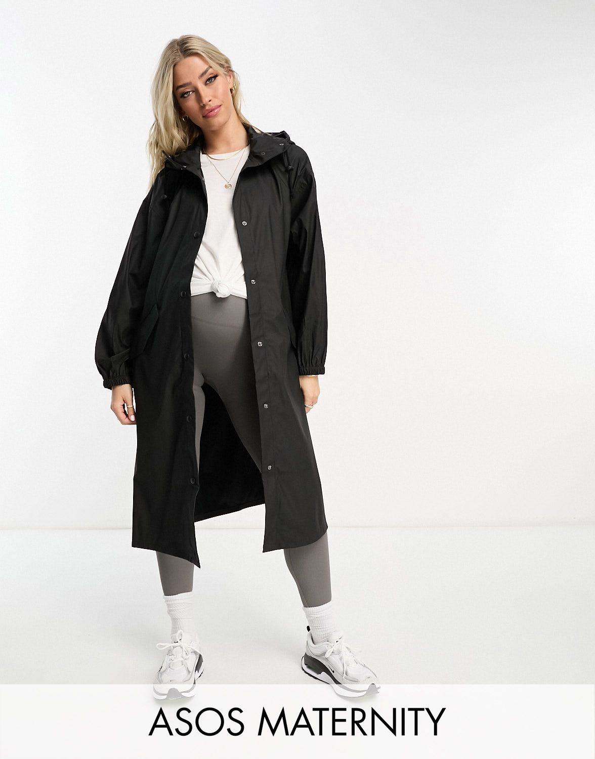 Черная прорезиненная парка-дождевик ASOS DESIGN Maternity 6990₽