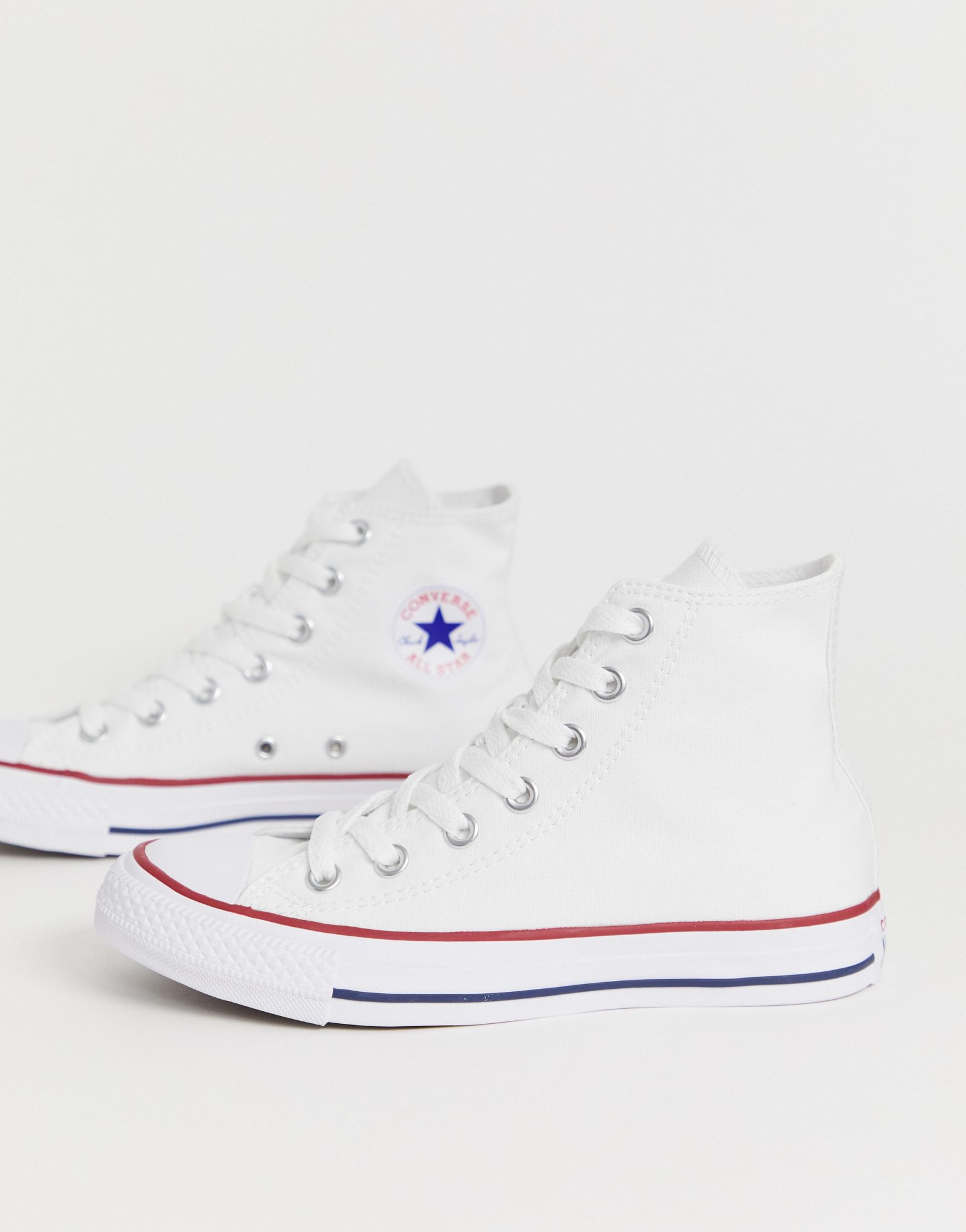 Белые парусиновые кроссовки Converse Chuck Taylor All Star Hi 11190₽