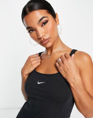 Черная майка Nike Essentials