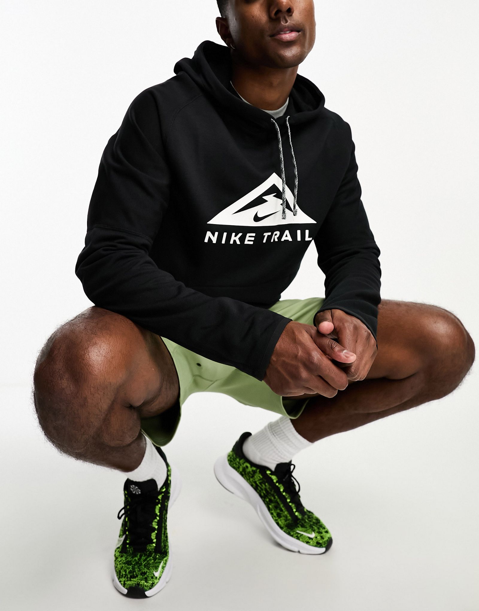 Черная худи Nike Running Dri-FIT Trail