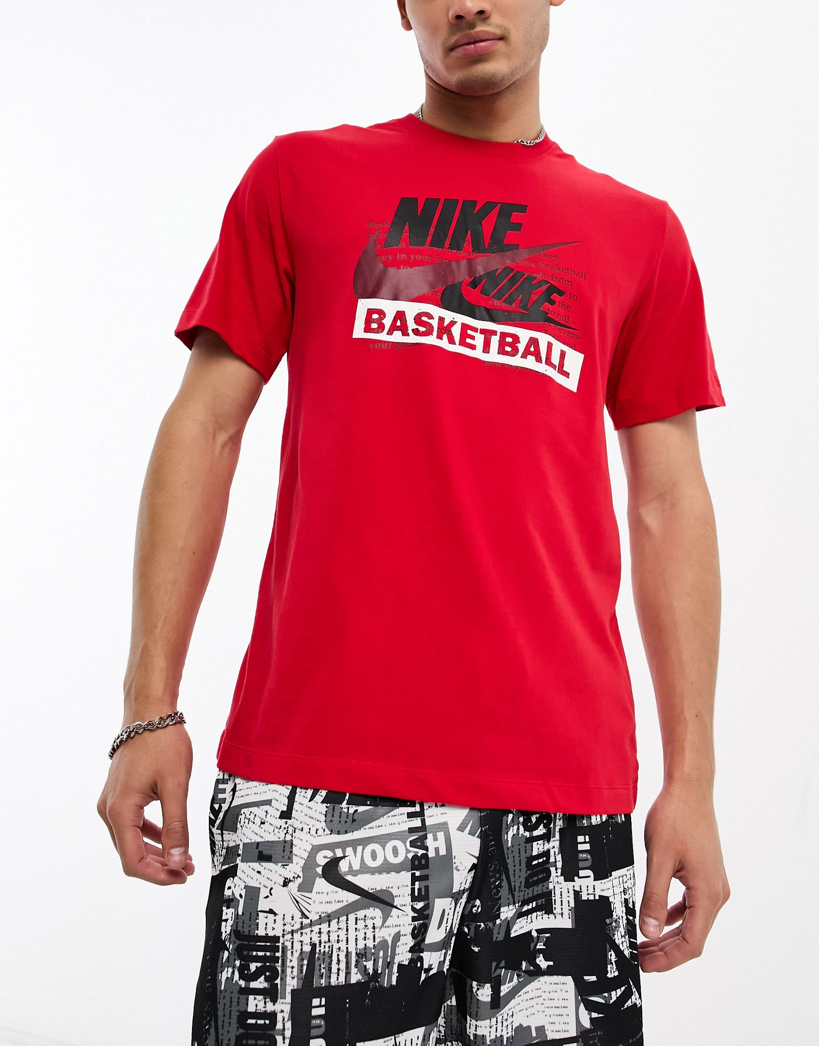 Красная футболка с принтом Nike Basketball 2590₽