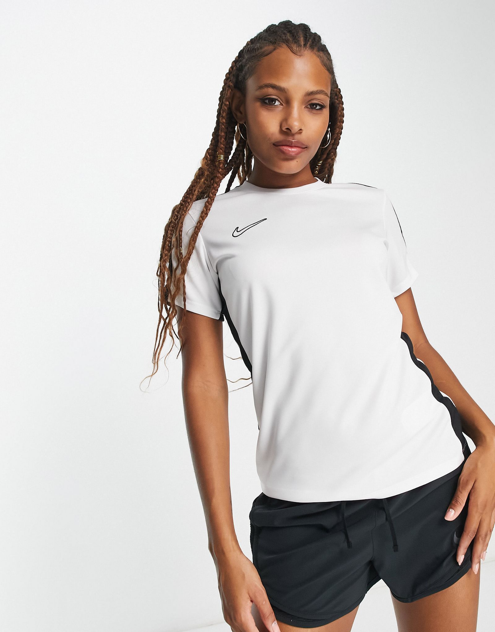 Белая футболка Nike Soccer Academy Dri-FIT