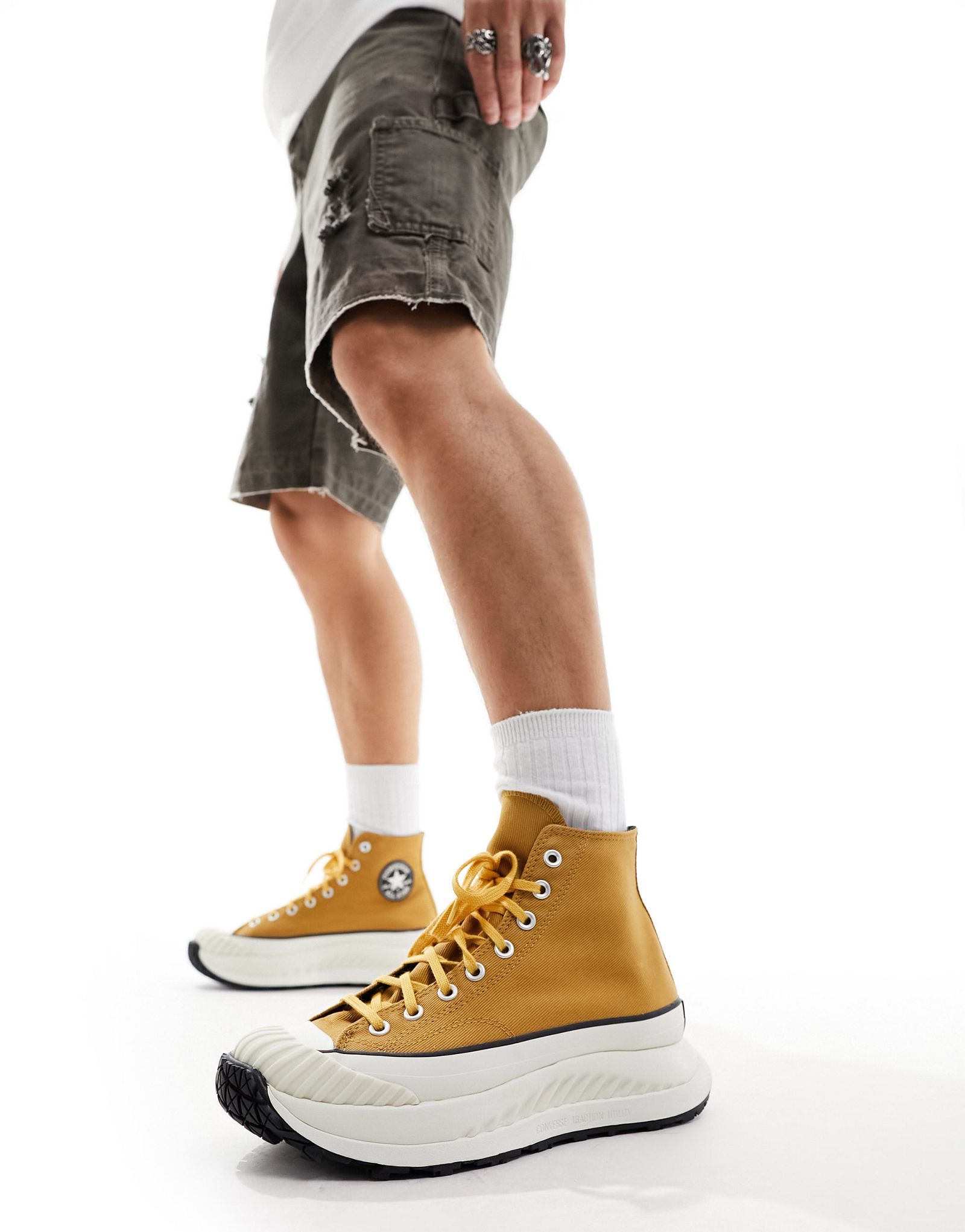 Кеды на платформе Converse Chuck 70 Hi AT-CX Hi оранжевого цвета 6590₽
