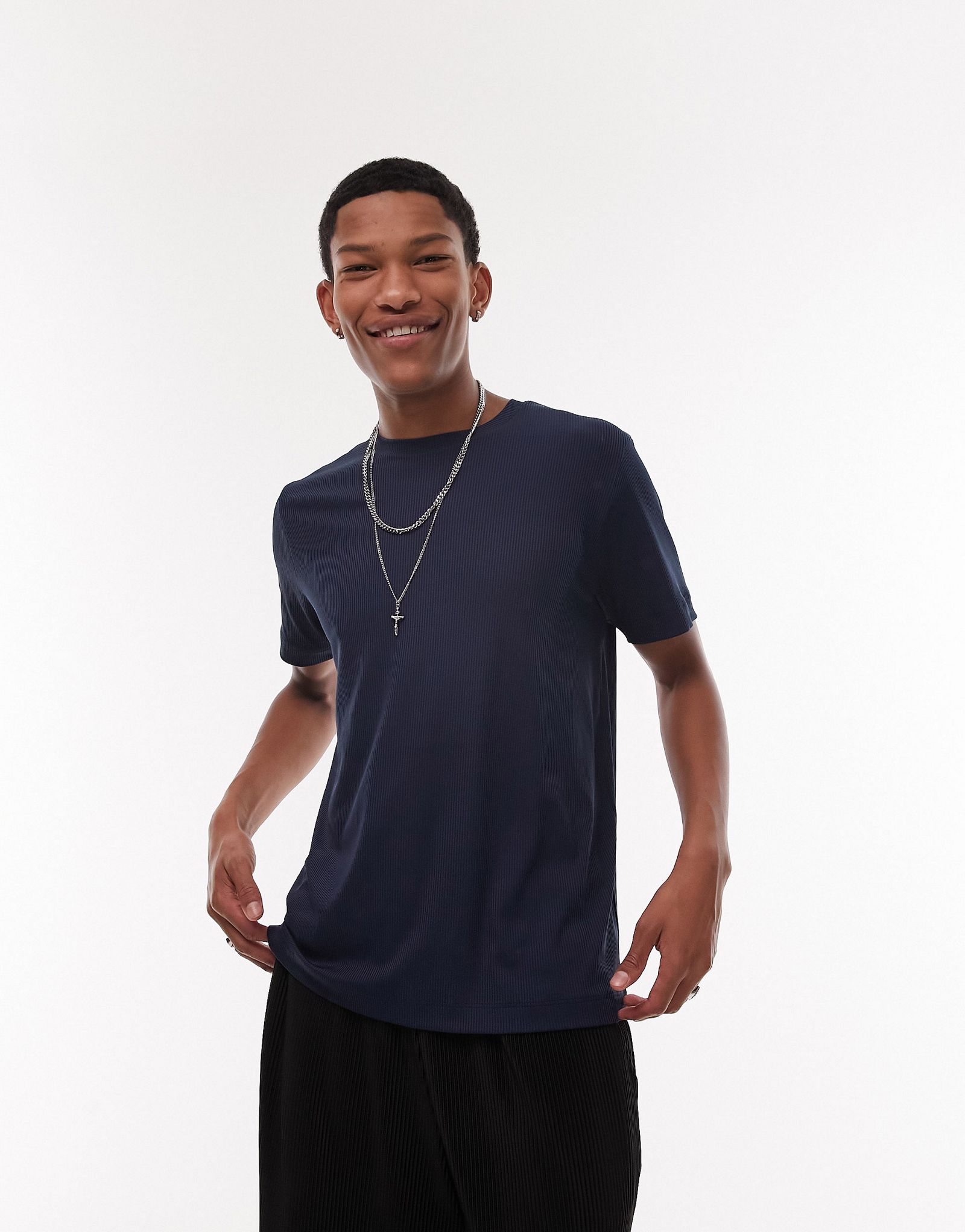 Темно-синяя классическая футболка в рубчик Topman 2290₽