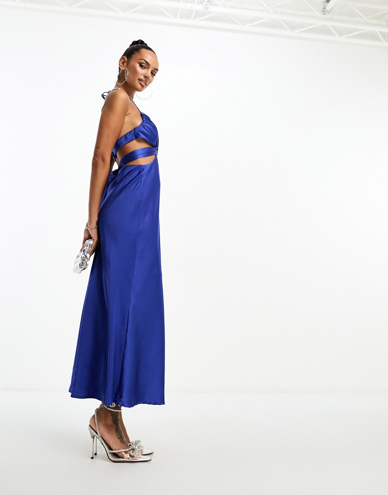Синее атласное платье макси Parallel Lines