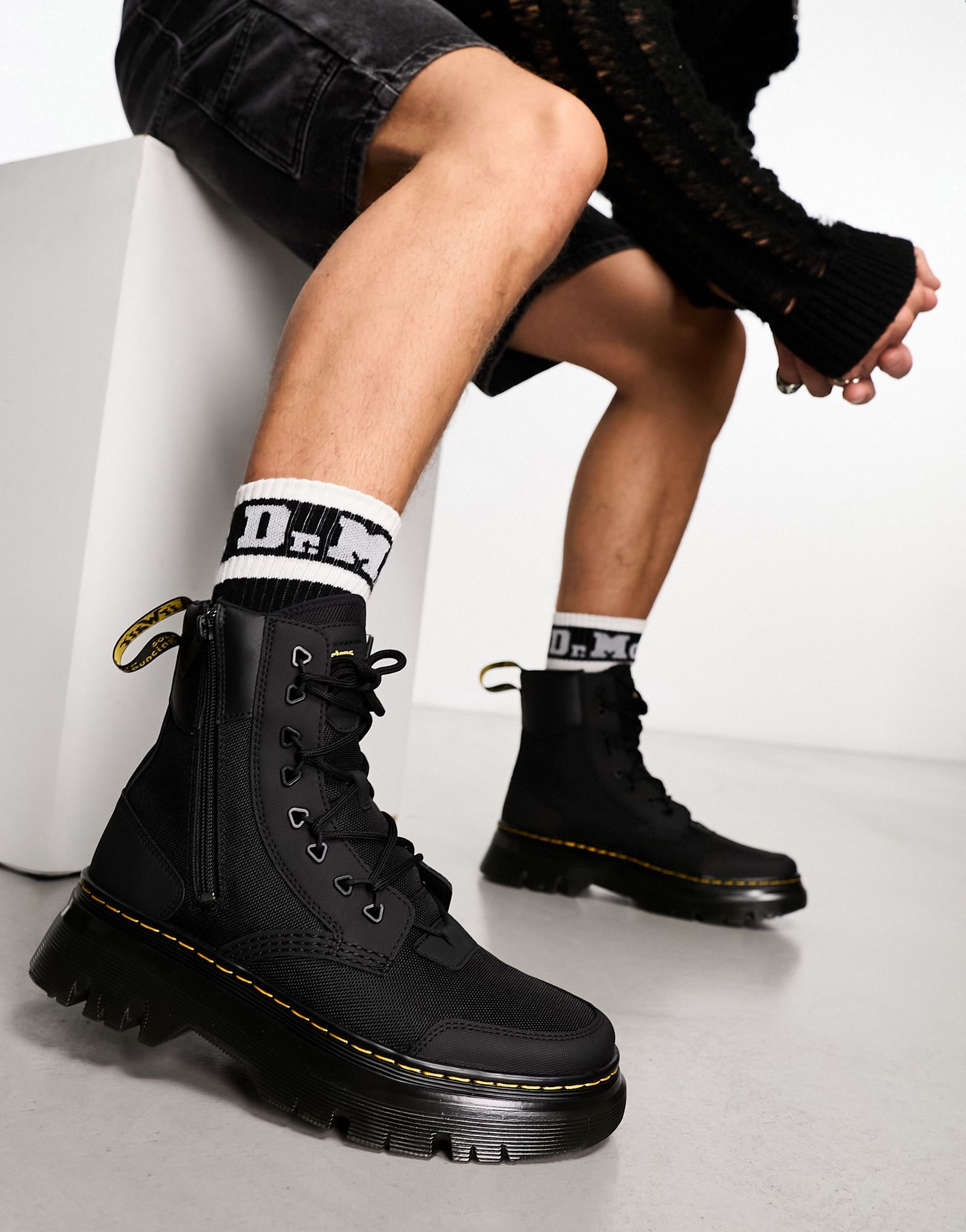 Черные кожаные ботинки на молнии с 8 люверсами Dr Martens Tarik 17890₽