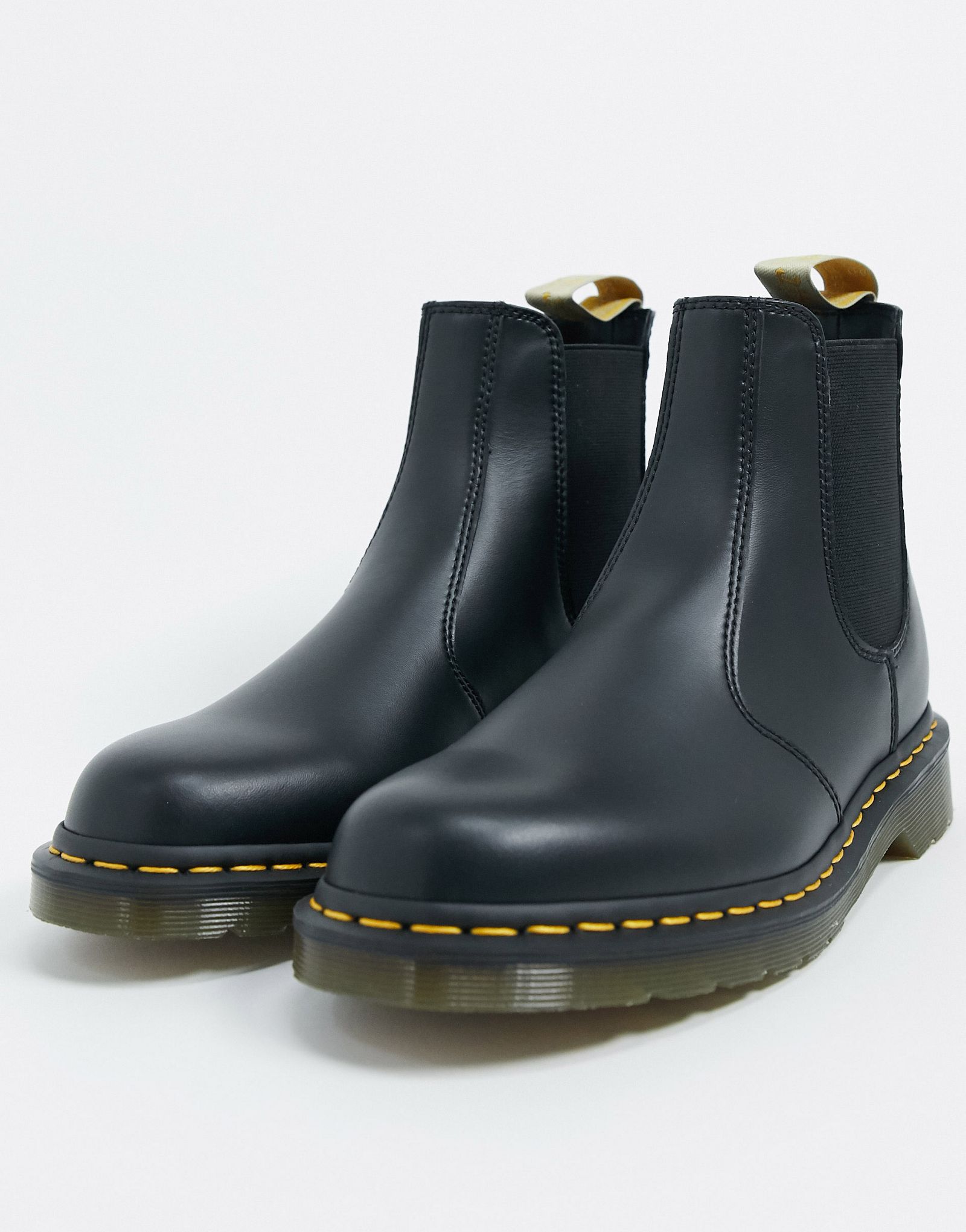Черные веганские ботинки челси Dr Martens 2976 22790₽