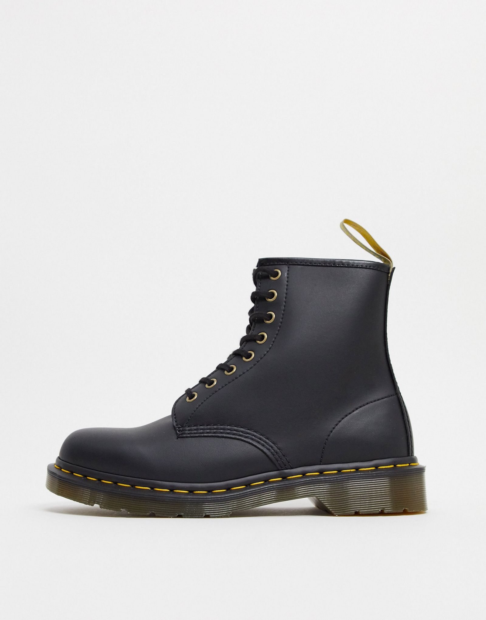 Черные ботинки с 8 люверсами Dr Martens vegan 1460 19590₽