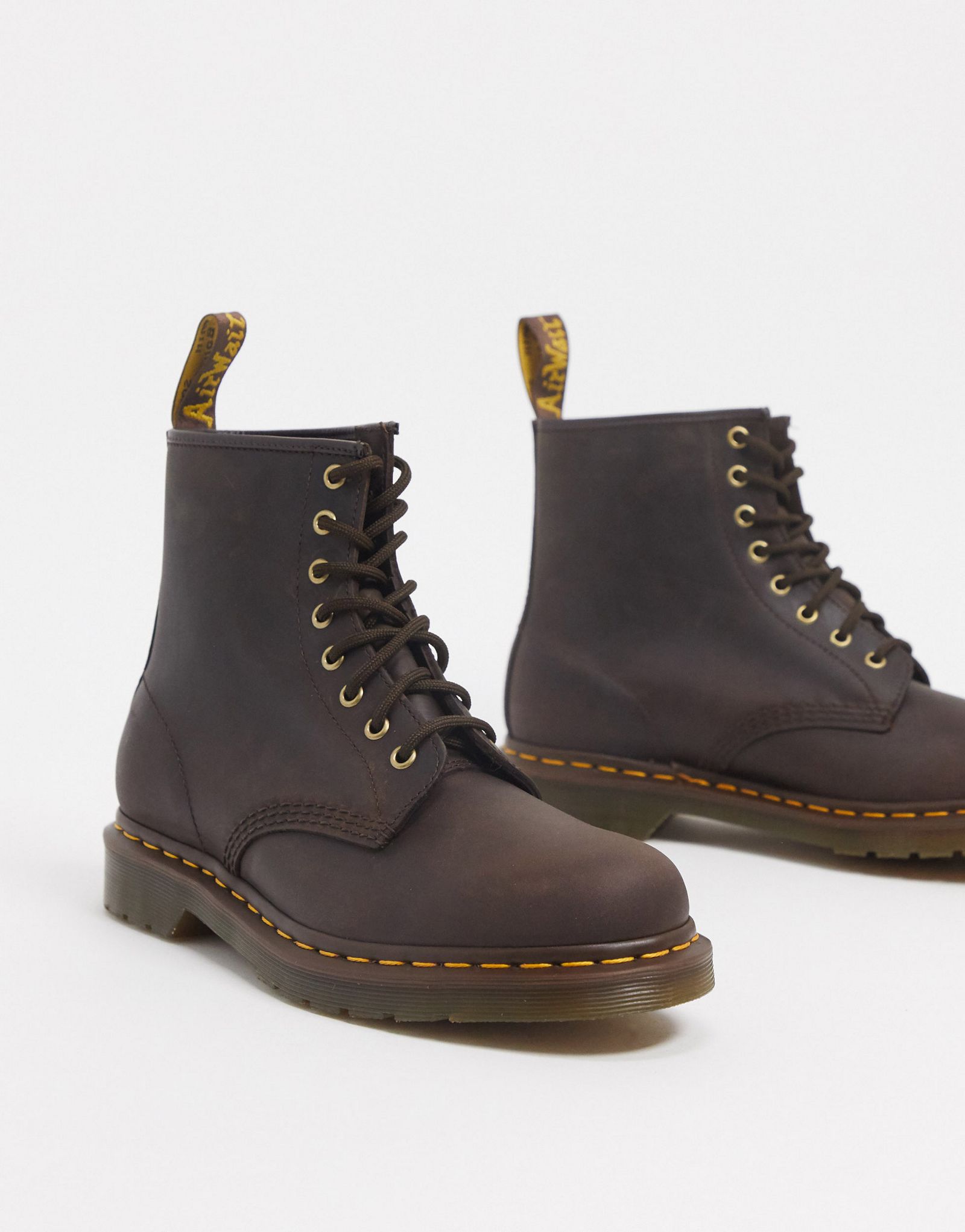 Коричневые ботинки с 8 люверсами Dr Martens 1460 16390₽