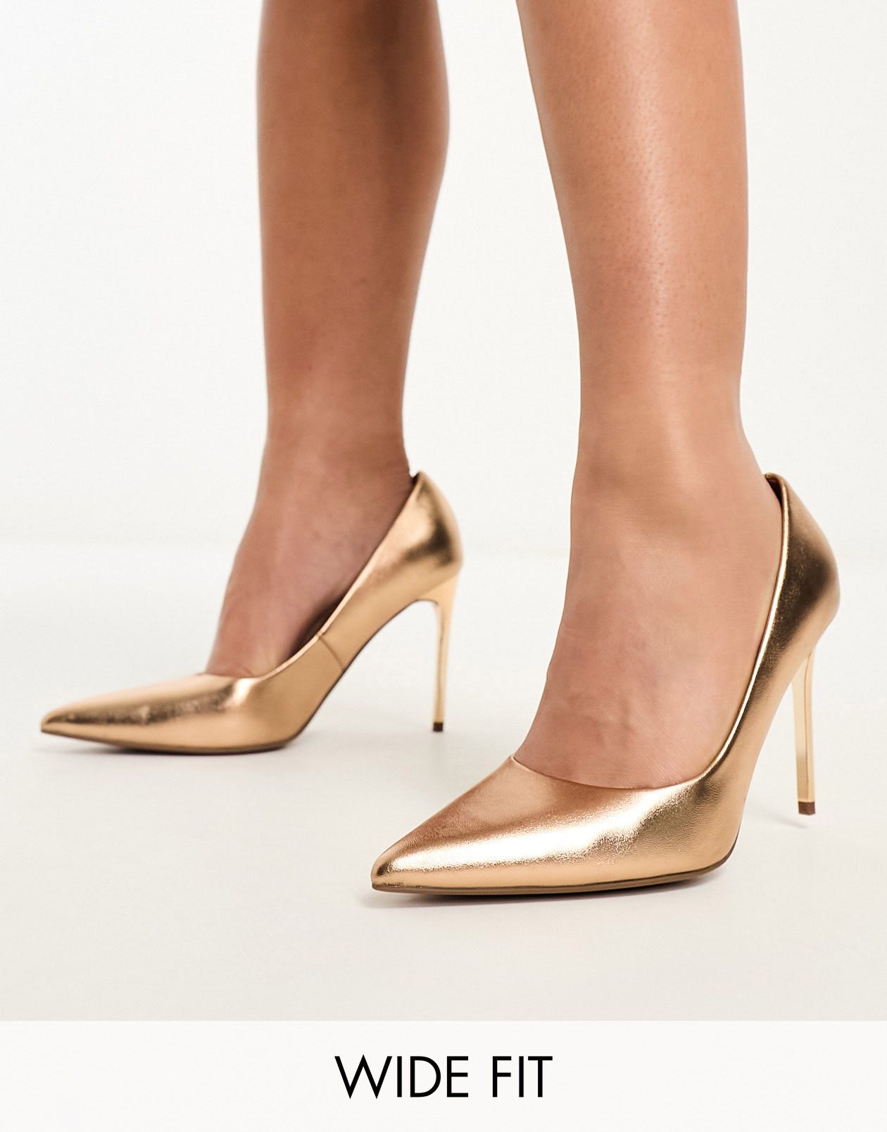 Туфли на высоком каблуке с острым носком ASOS DESIGN Wide Fit Paphos розового золота 6890₽
