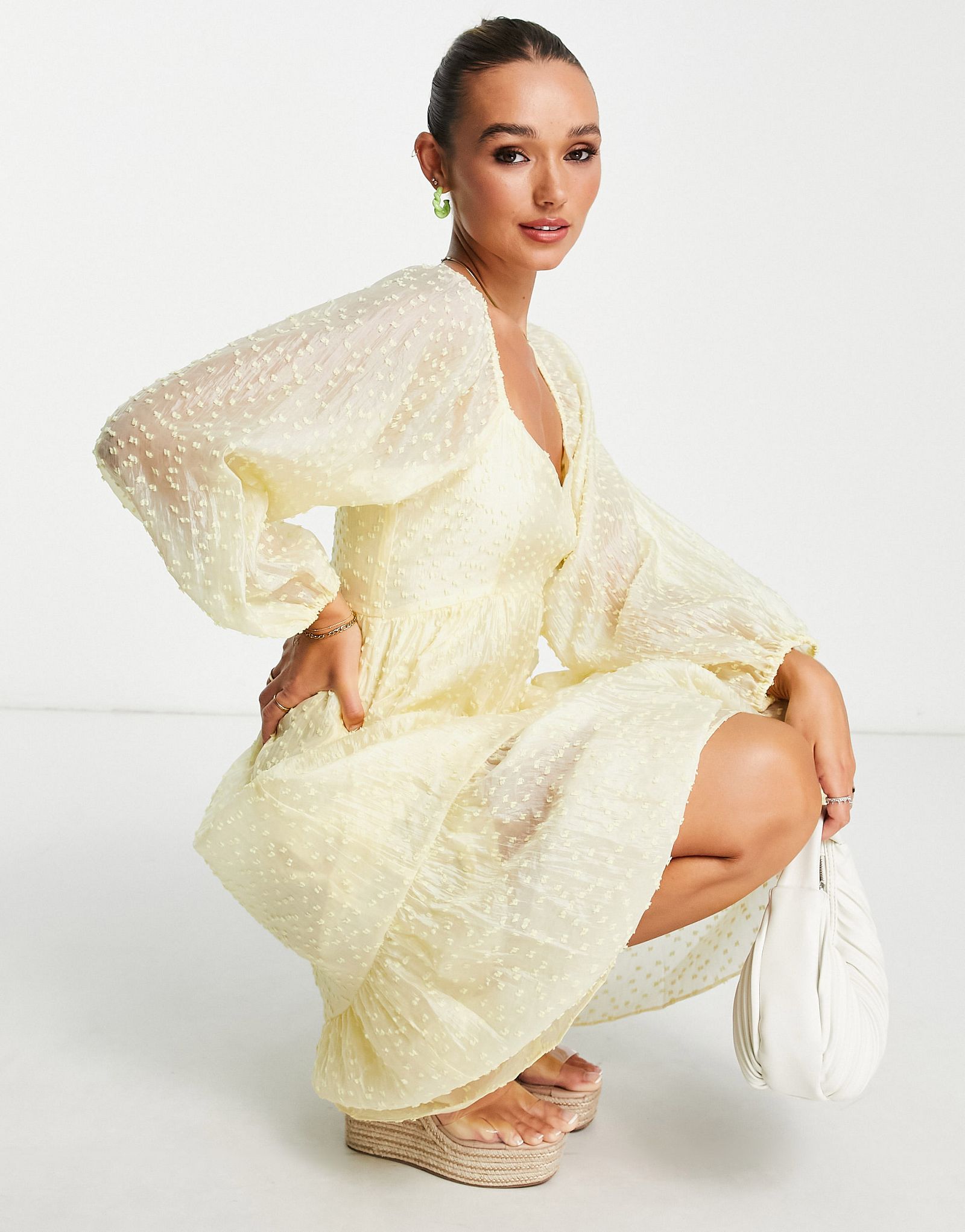 Желтое струящееся свободное платье In Wear Monisha