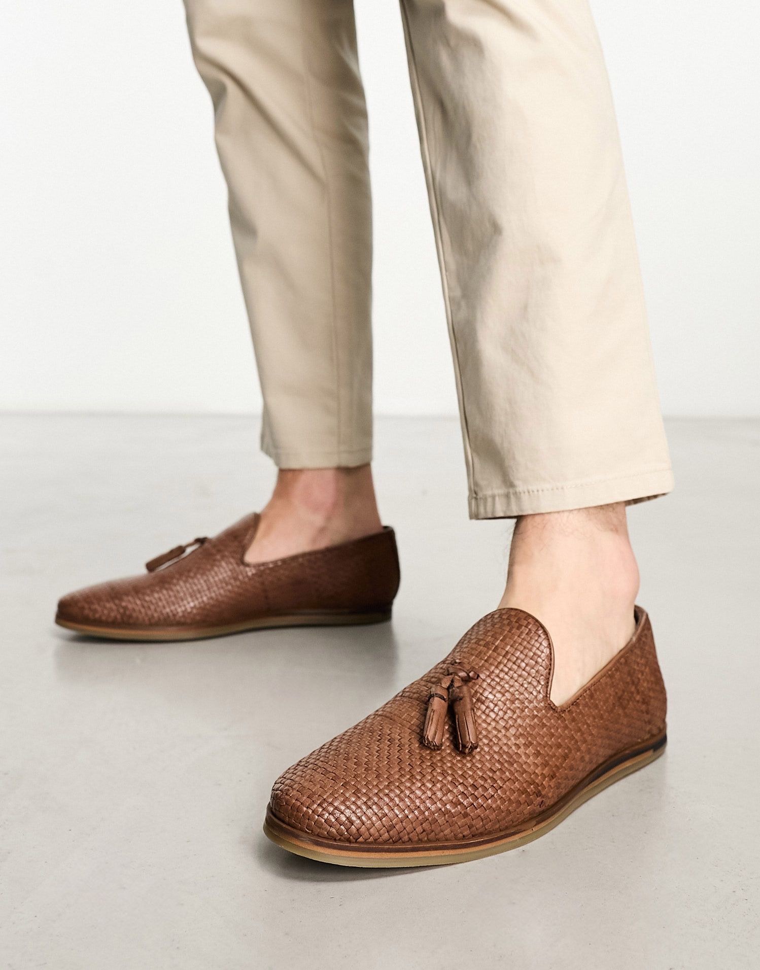 Коричневые кожаные плетеные лоферы Walk London Arrow 7490₽