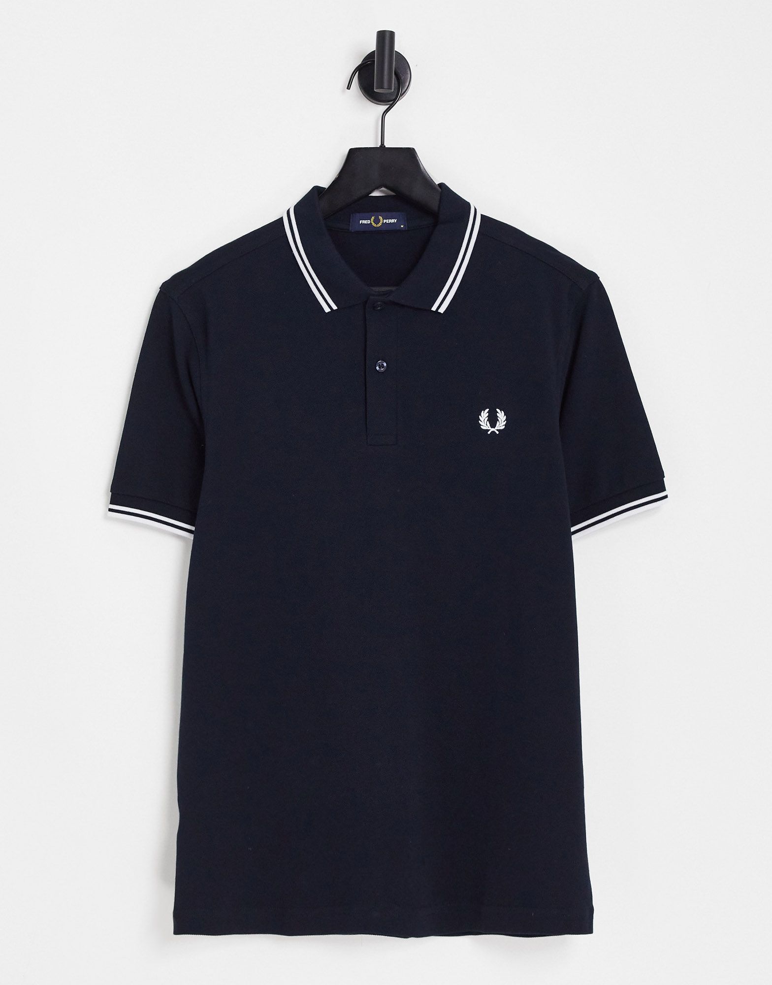 Темно-сине-белая футболка-поло с логотипом Fred Perry 22690₽