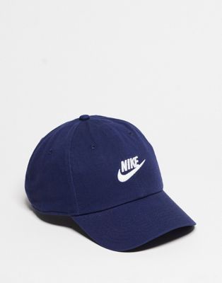Темно-синяя кепка Nike Club