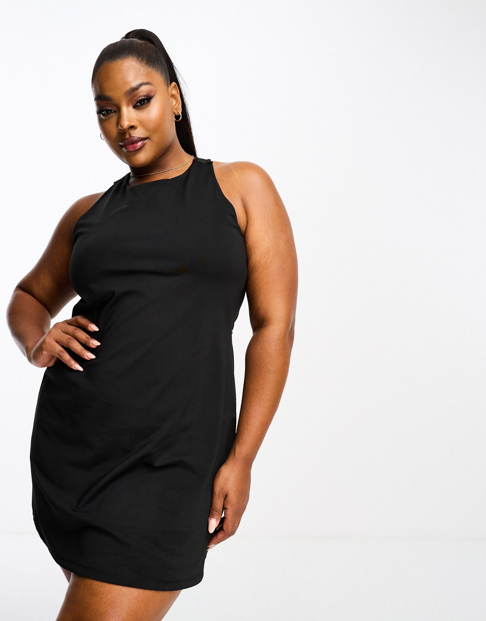 Теннисное платье с внутренним бюстгальтером ASOS 4505 Curve 5190₽