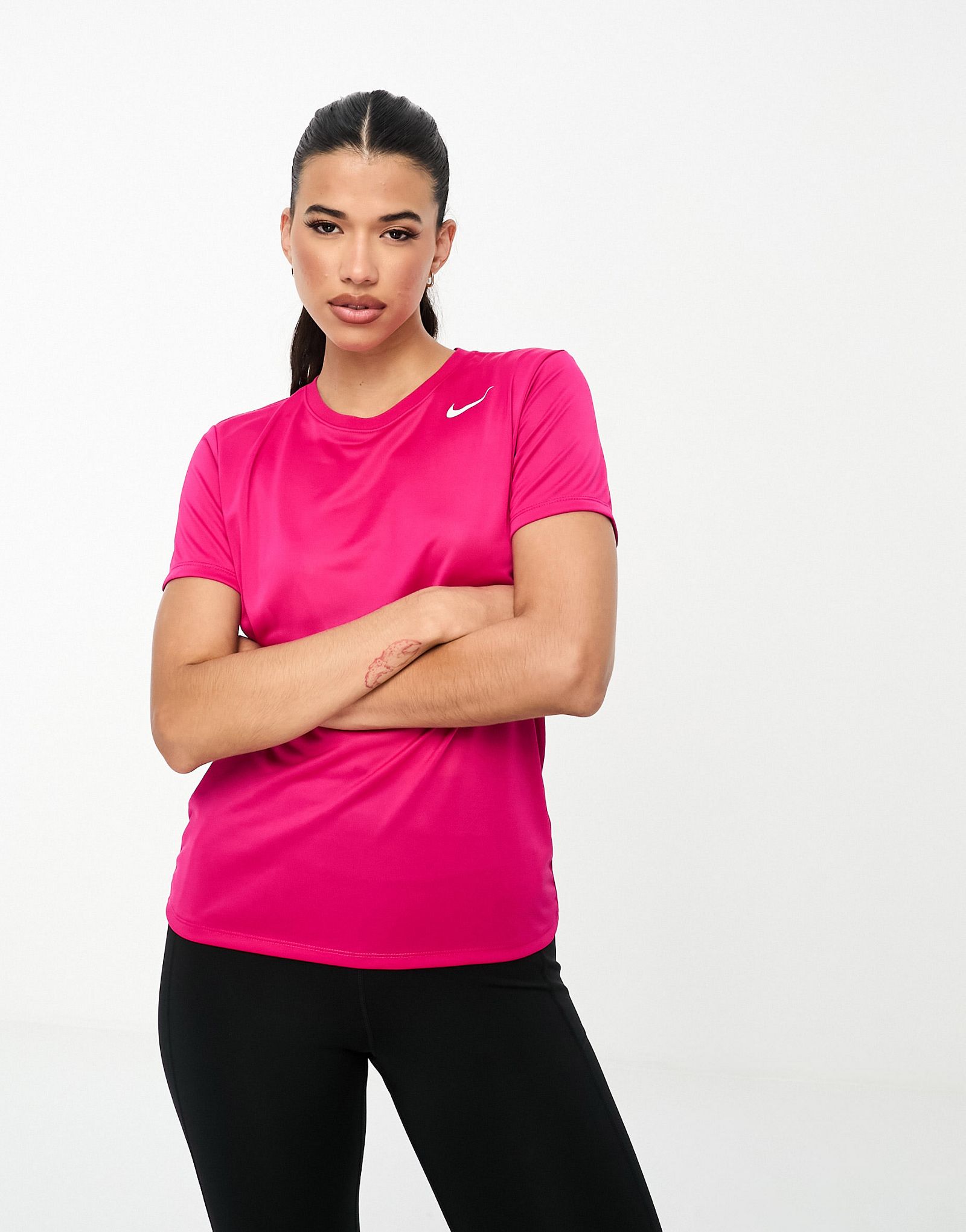 Розовая футболка Nike Training RLGD Dri-Fit