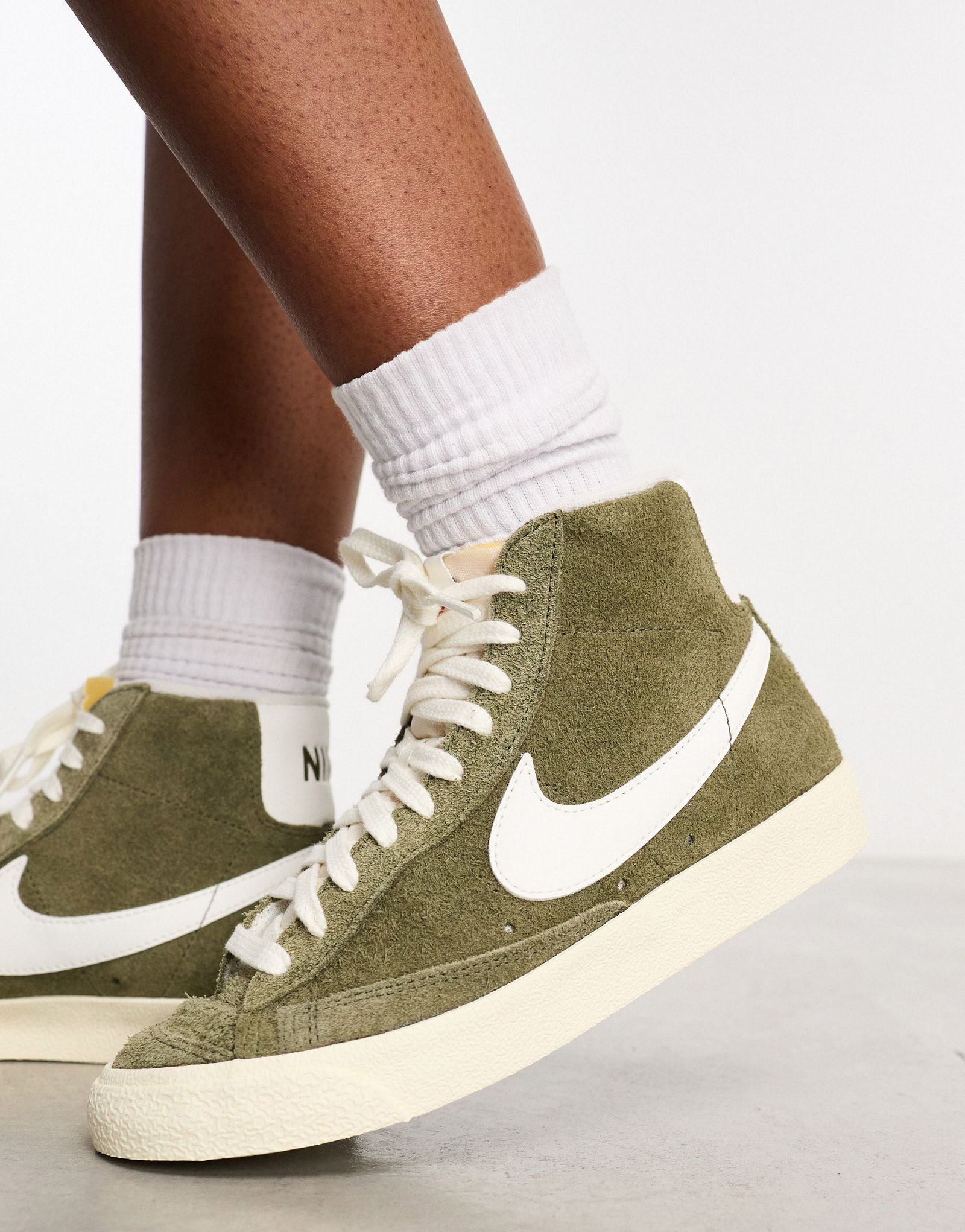 Nike Blazer Mid 77 10 190 59689496