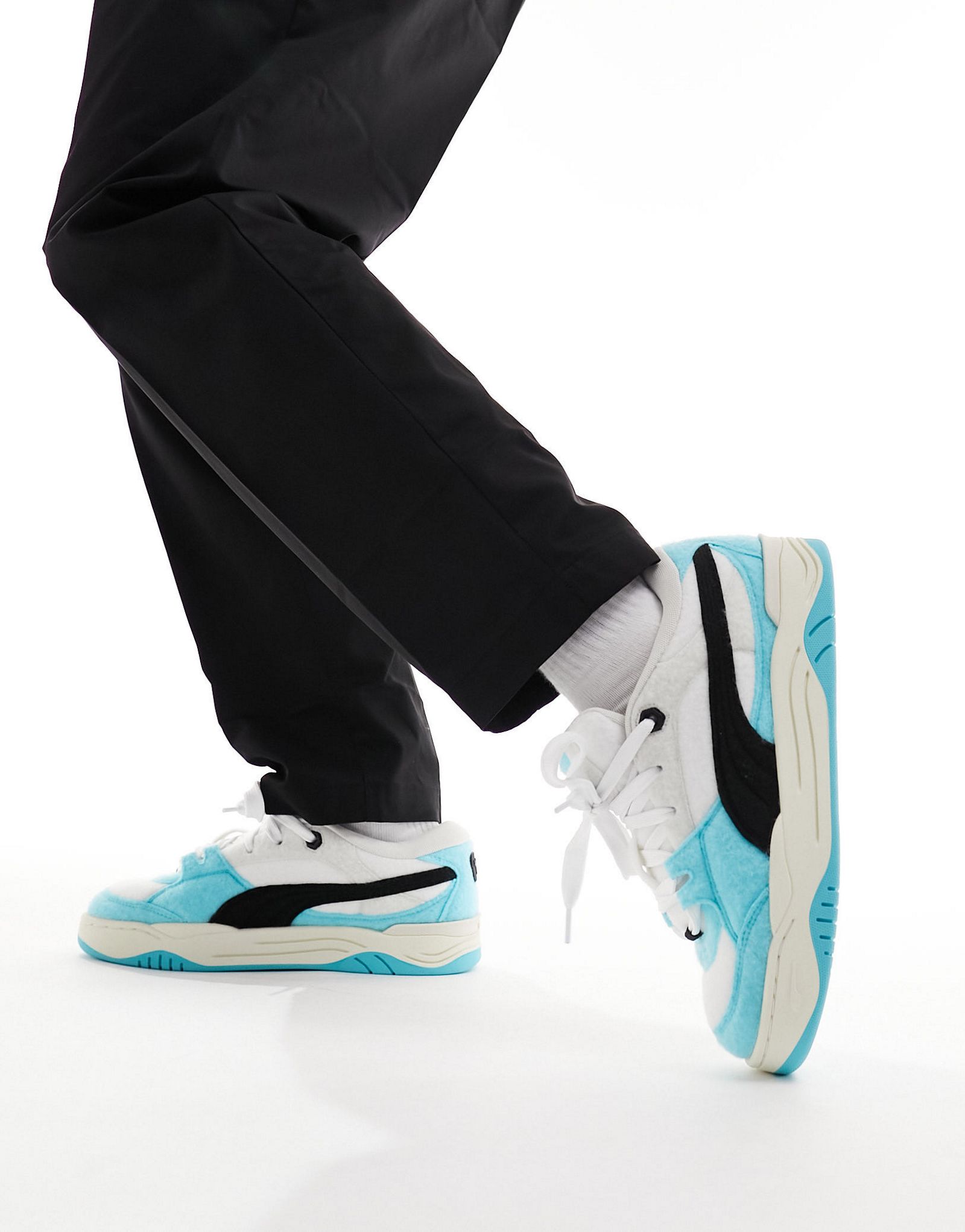 Бело-синие кроссовки PUMA 180 Felt 12890₽