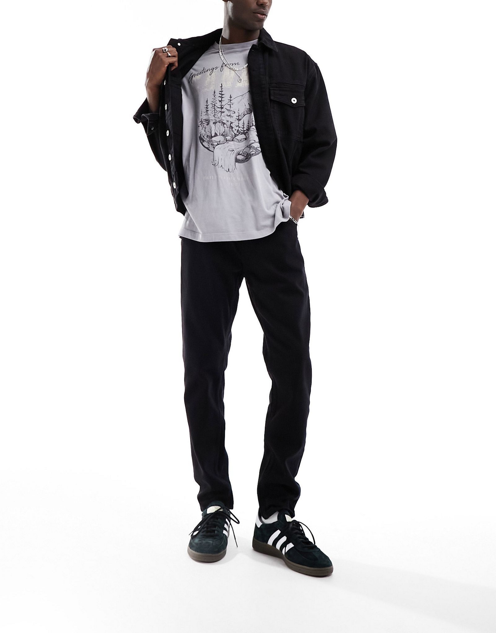 Черные укороченные зауженные джинсы DTT 3990₽