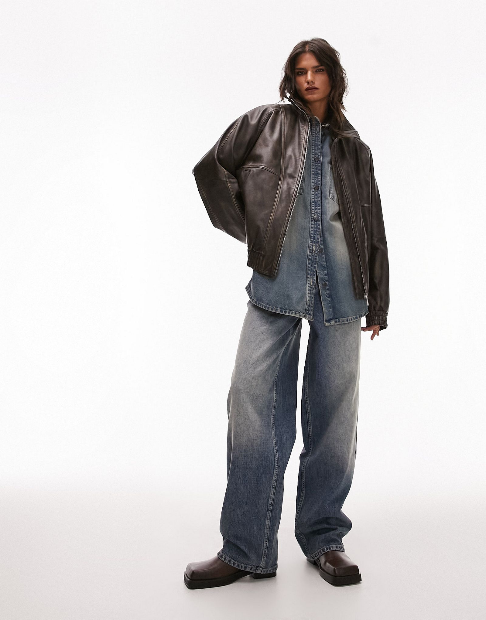 Грязно-зеленые джинсы-бойфренды с низкой посадкой Topshop Gilmore 9490₽