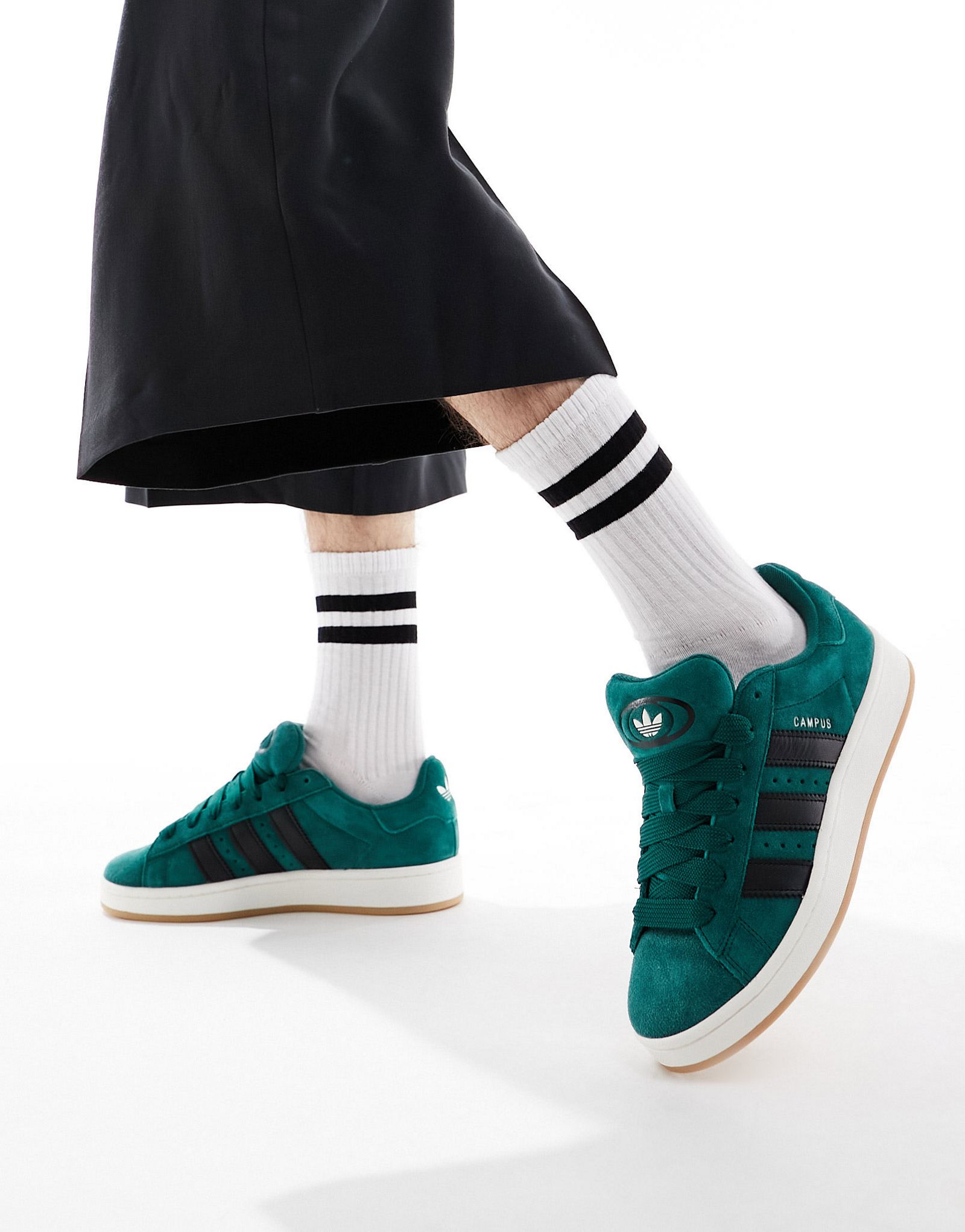 Зеленые кроссовки на резиновой подошве adidas Originals Campus 00s 11190₽