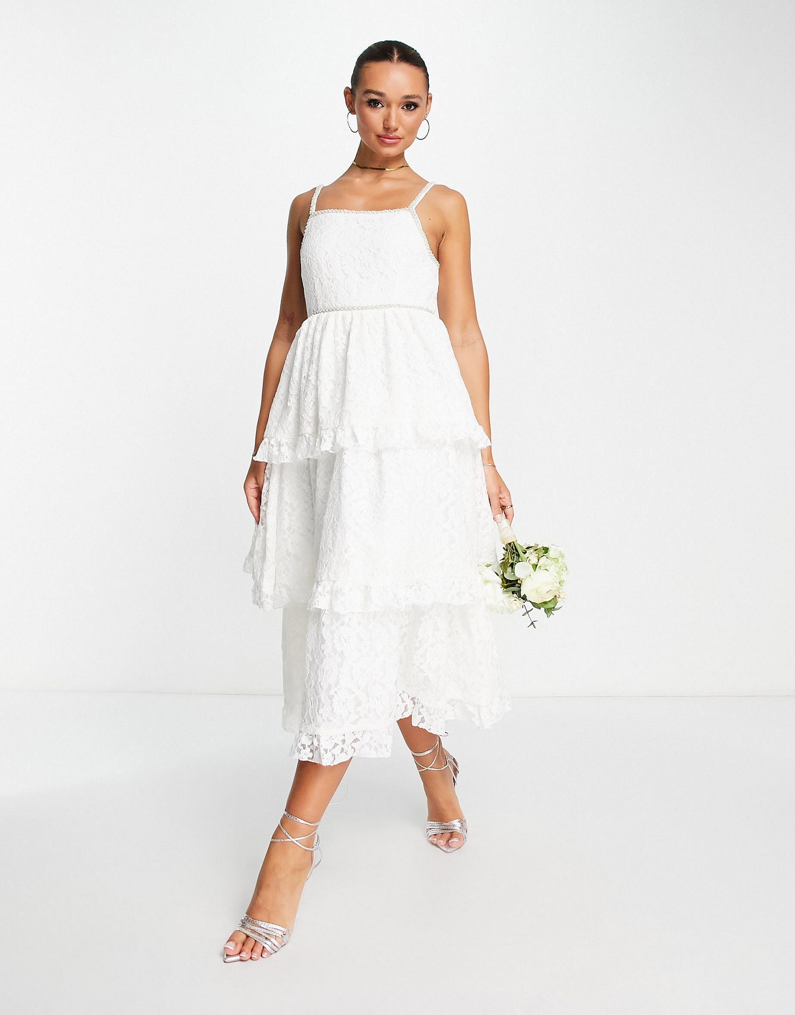 Ярусное платье миди Dream Sister Jane Bridal из кружева с жемчужными деталями