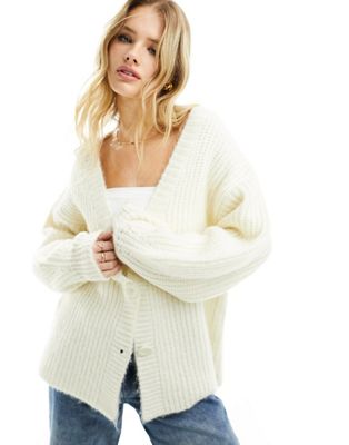 Кремовый кардиган объемной строчки ASOS DESIGN