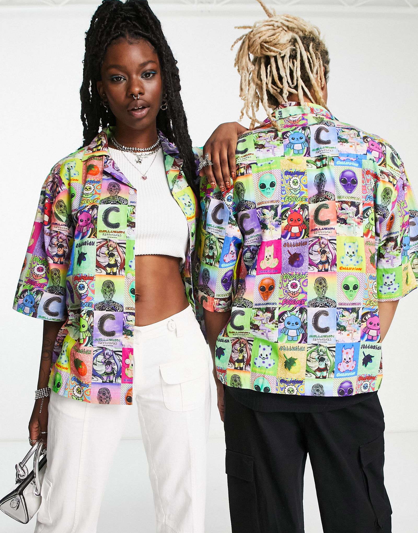 Разноцветная пляжная рубашка унисекс с принтом инопланетян COLLUSION 4190₽