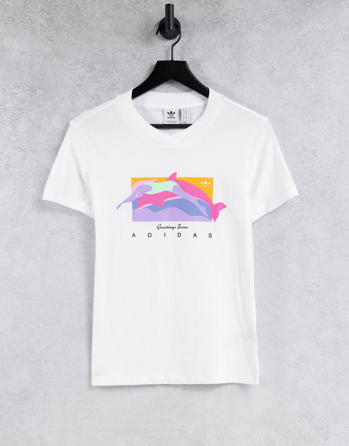 Белая футболка с принтом дельфинов adidas Originals Fakten 4690₽