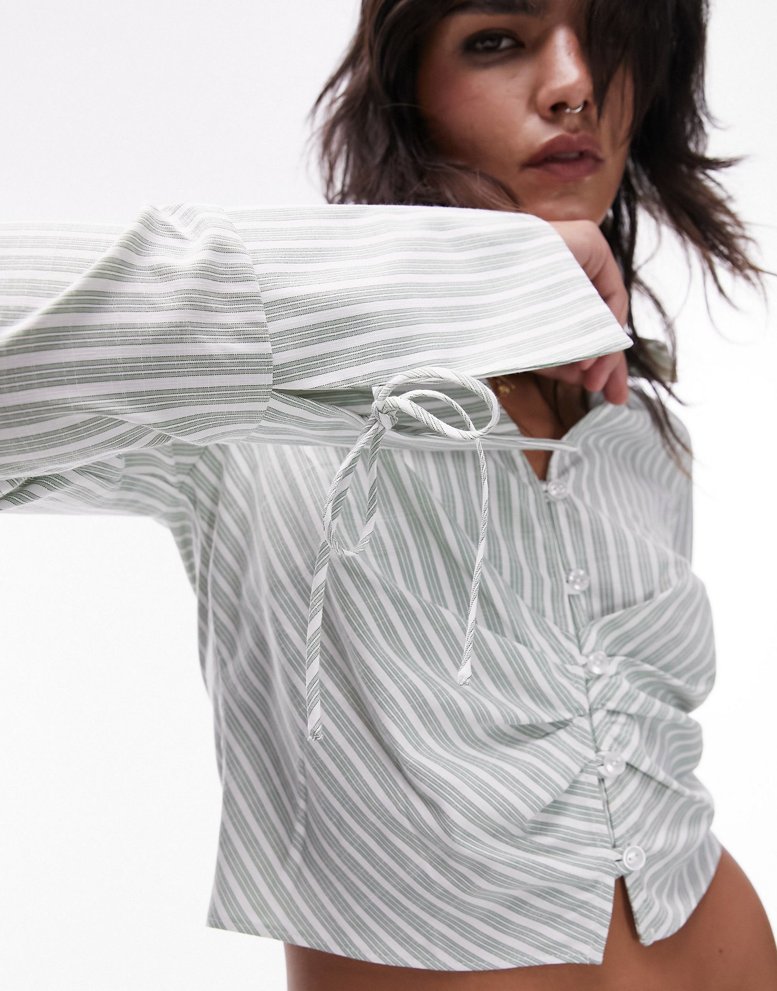Топ на пуговицах Topshop в зеленую полоску 10990₽