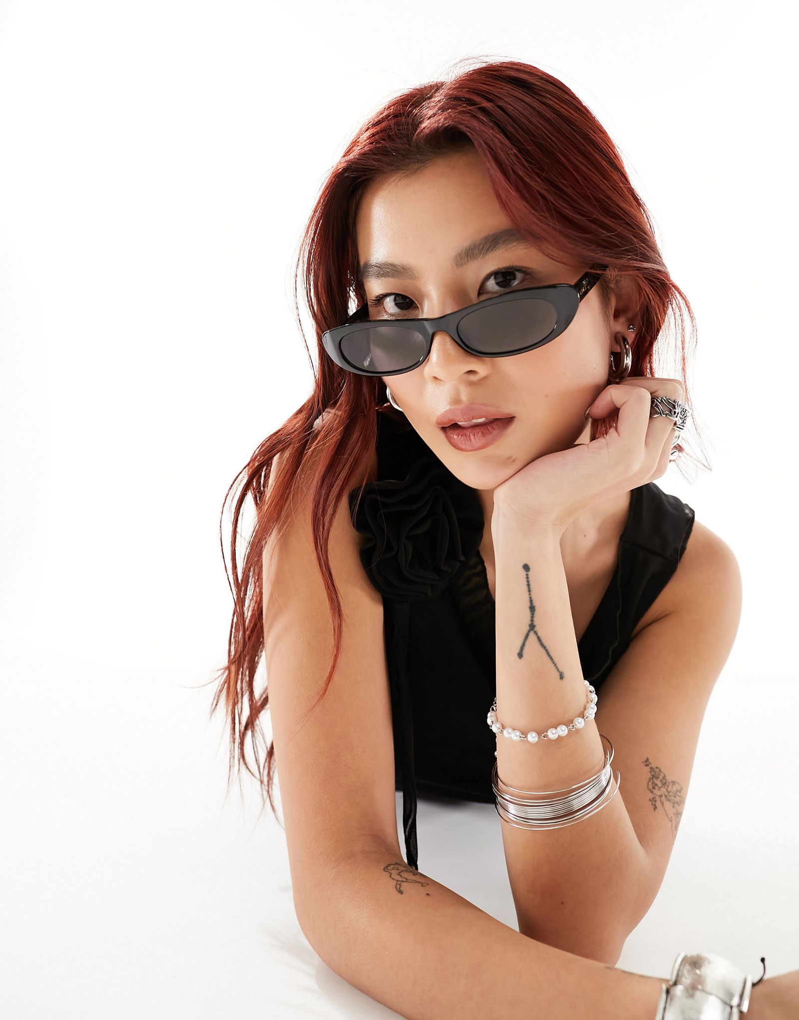 Черные узкие солнцезащитные очки AIRE avior 5590₽