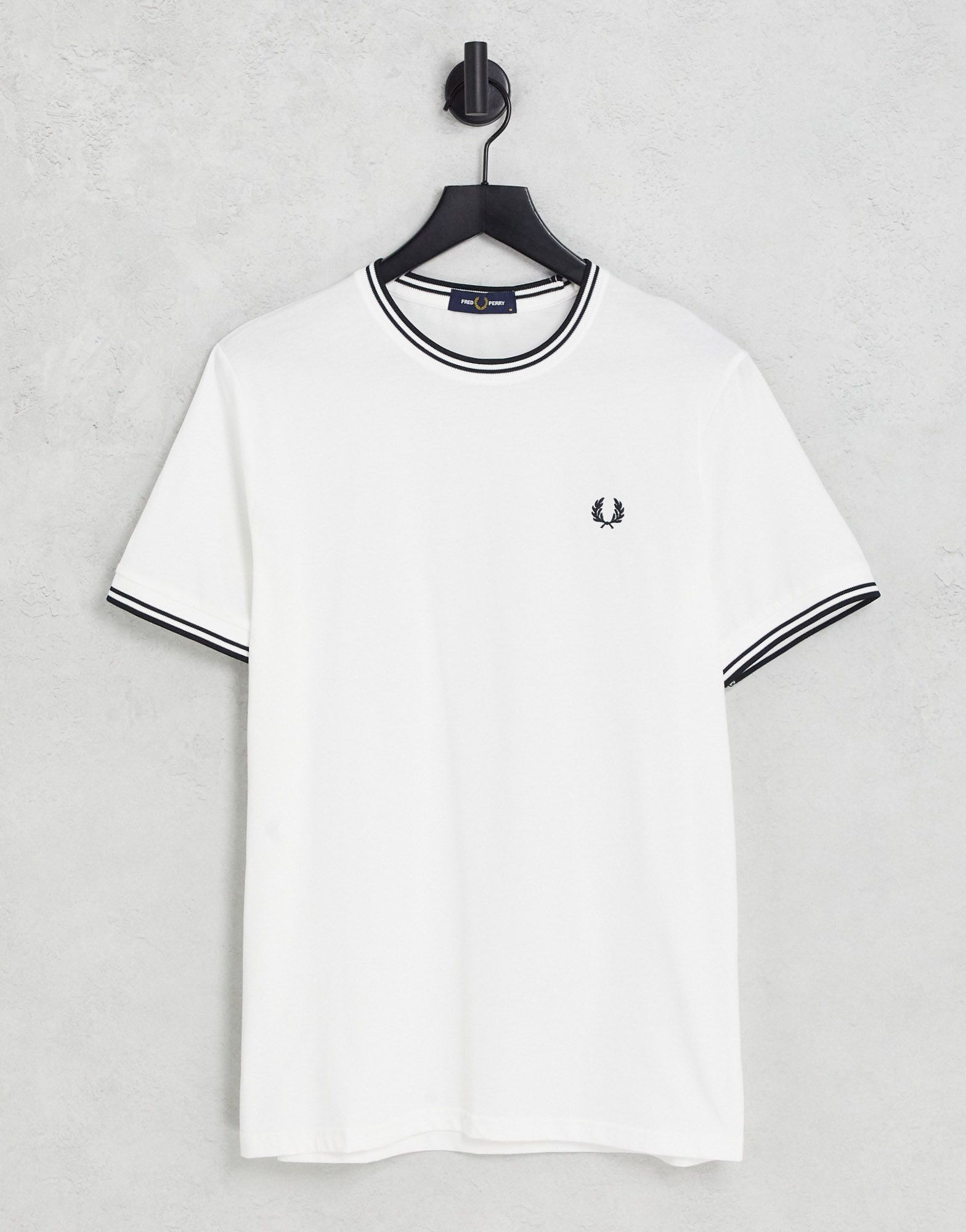 Белая футболка с двойным воротником Fred Perry 7990₽