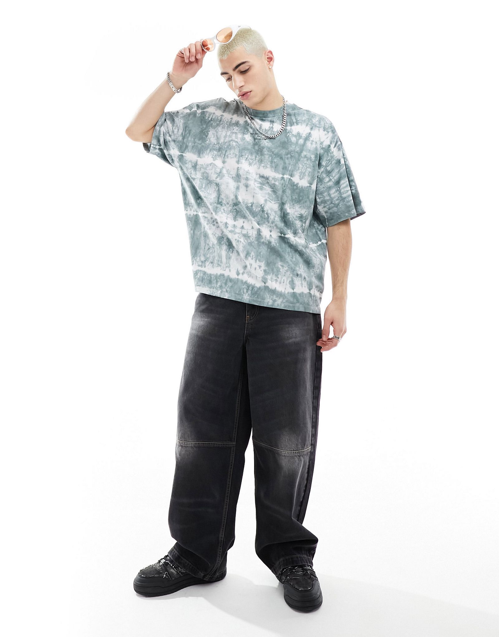 Разноцветная футболка с фигуристами COLLUSION Tie-Dye 5290₽