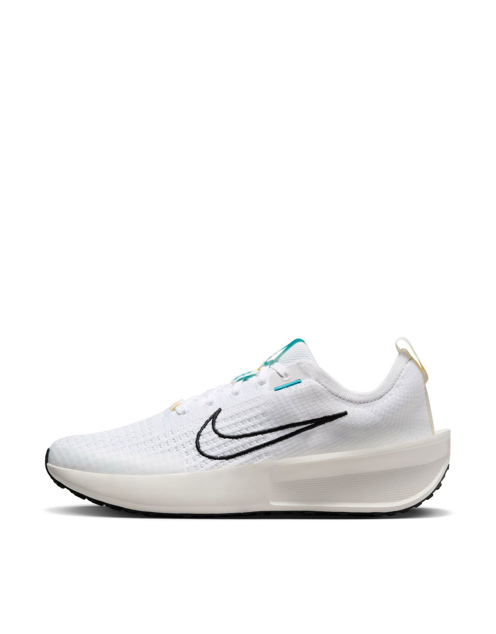 Белые кроссовки Nike Running Interact 12090₽