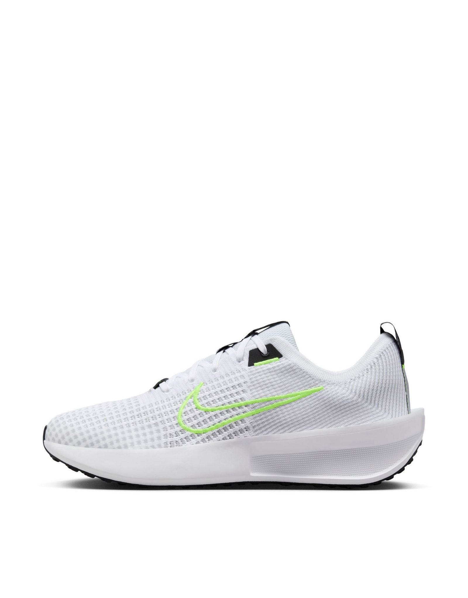 Бело-серые кроссовки Nike Running Interact Run 7390₽
