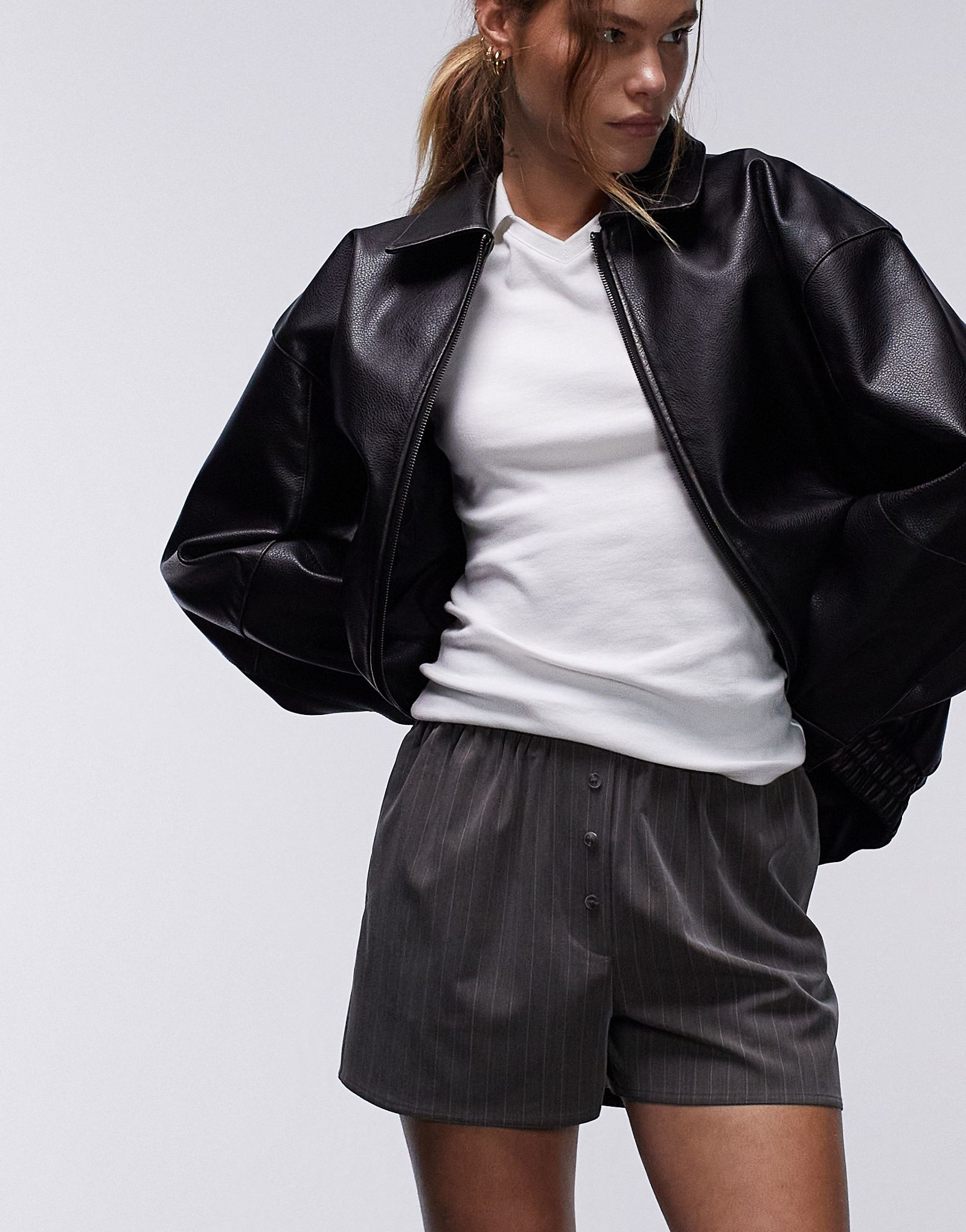 Серые боксеры в тонкую полоску Topshop часть комплекта 3090₽