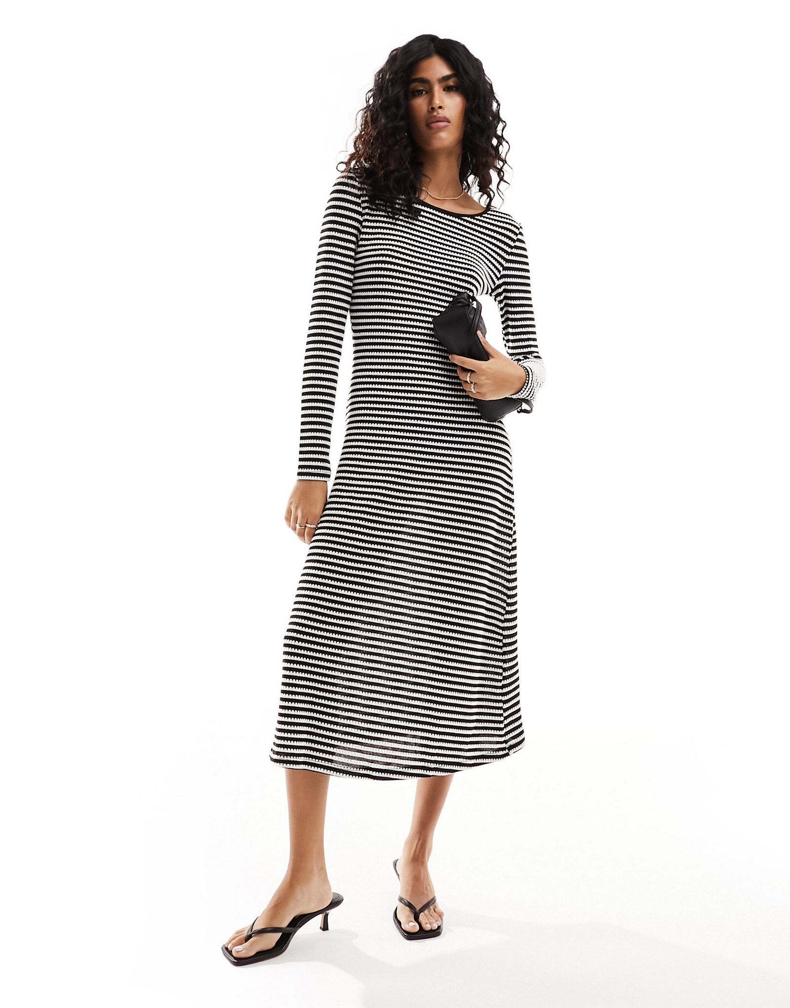 Платье макси крючком Vero Moda в монополоску 6590₽