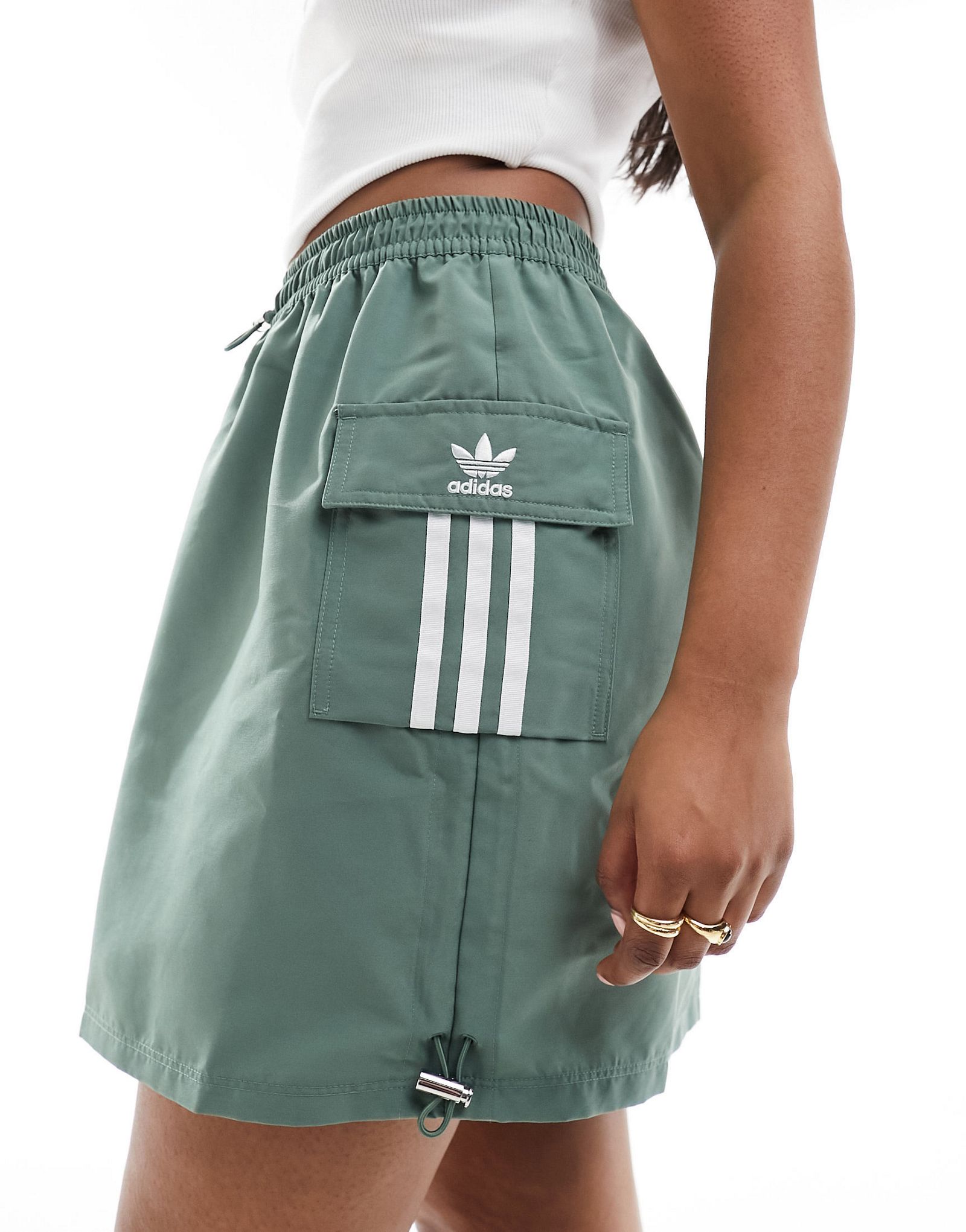 Юбка карго цвета хаки adidas Originals Gorpcore