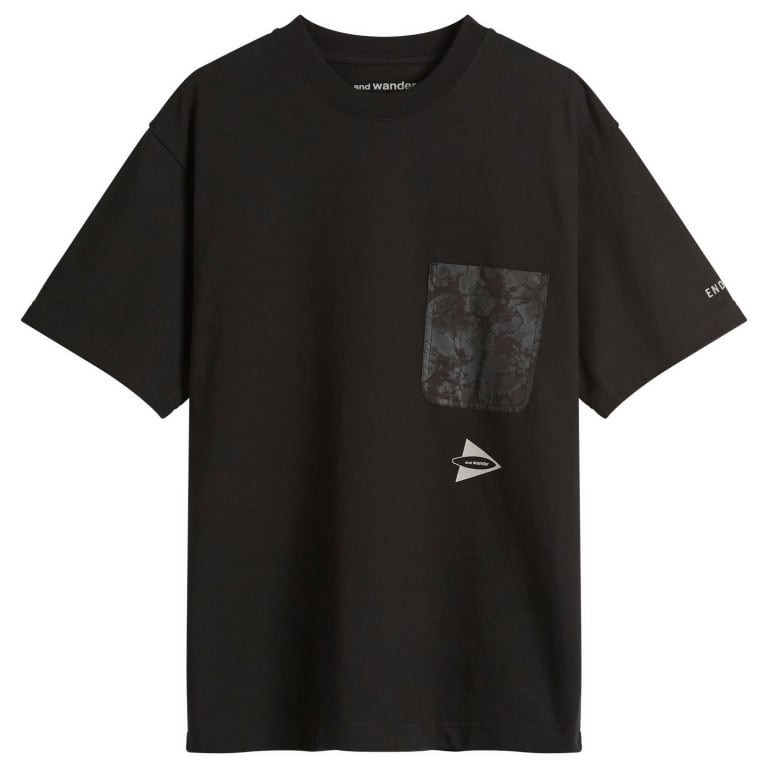 END x and wander Print Pocket T-Shirt 21890₽