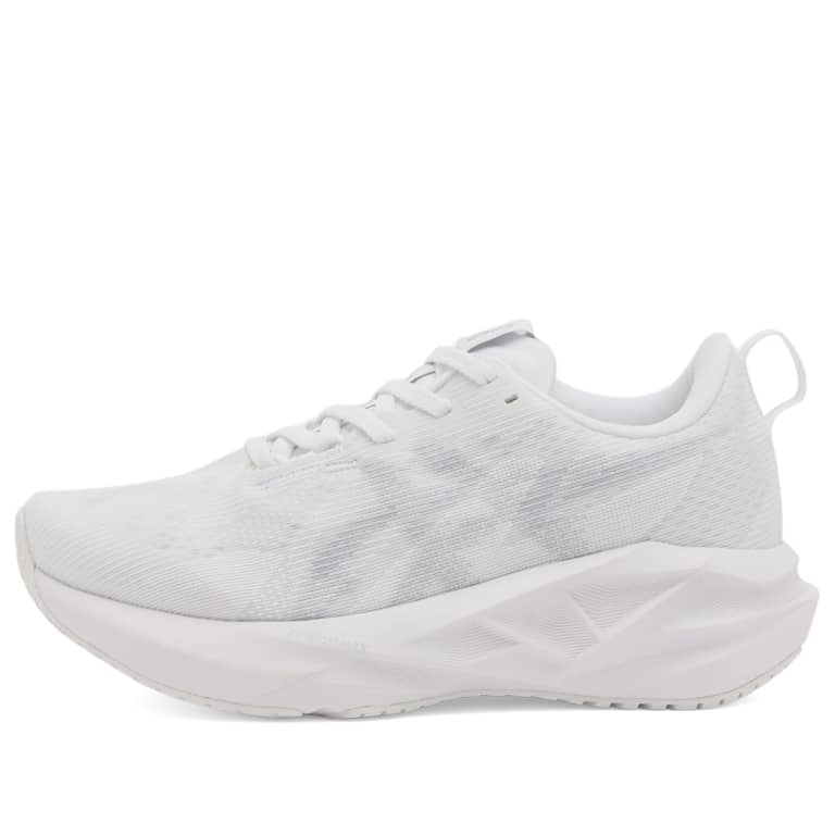 Asics под управлением NOVABLAST 5