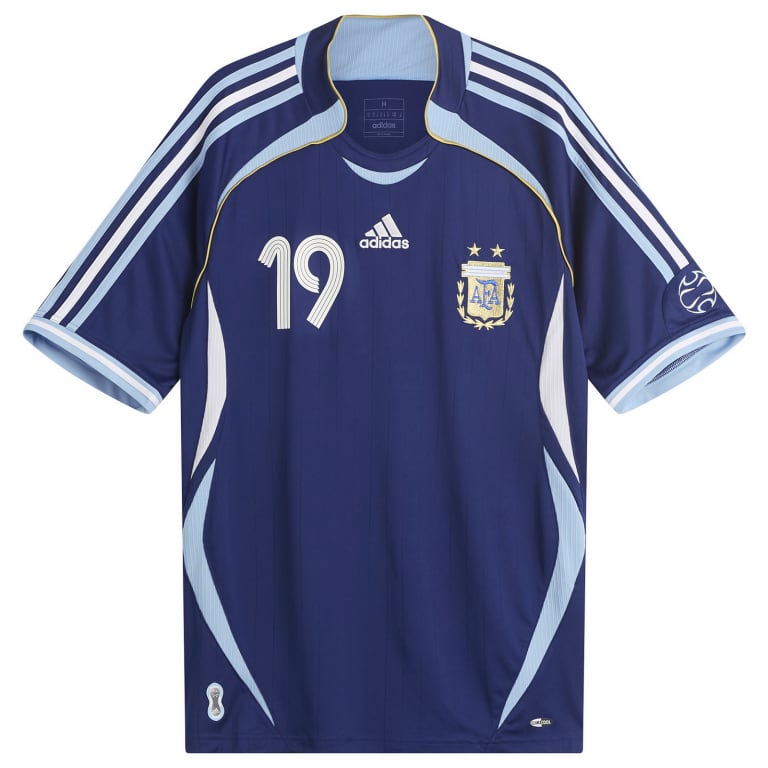 Выездная майка Adidas Argentina 2006 года выпуска dark blue